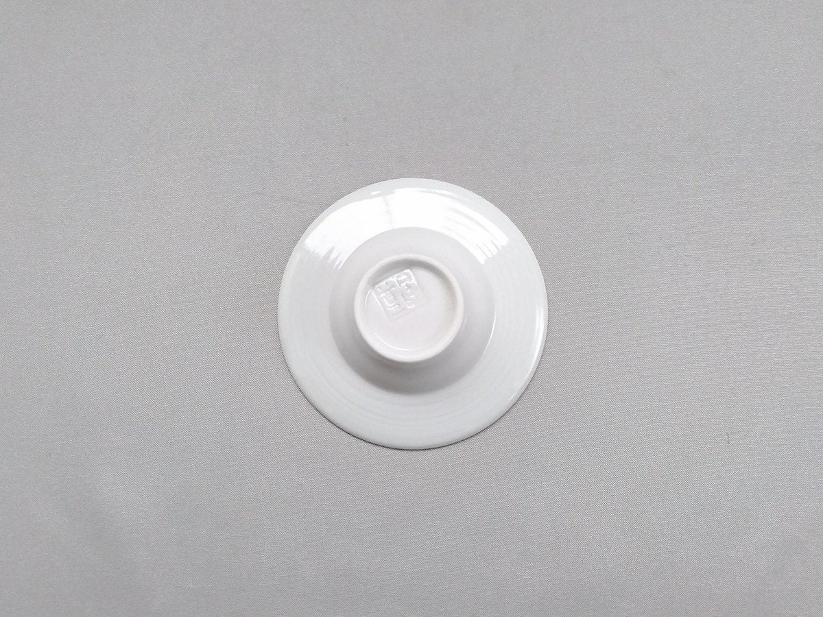 白磁彫ワイドリブ豆皿【一真窯】