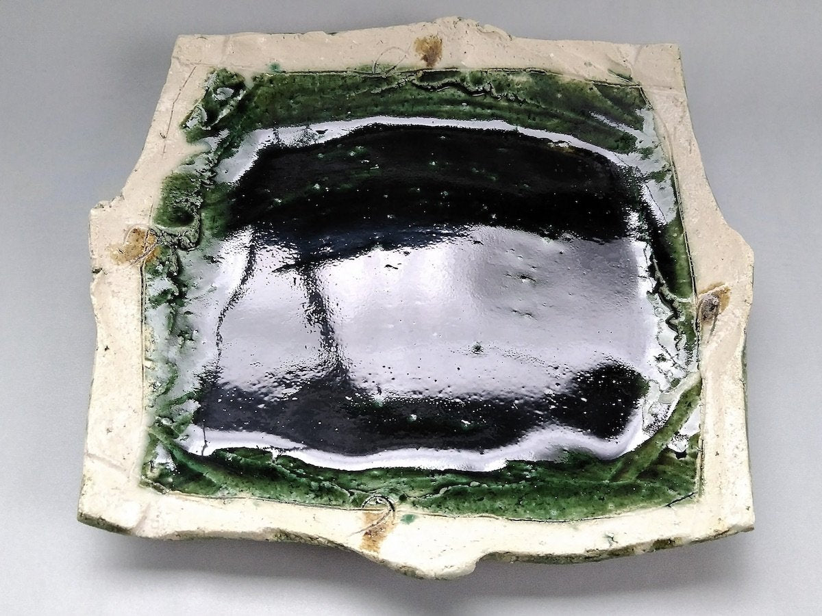 織部外白茶ドット9寸角皿【山本一仁】