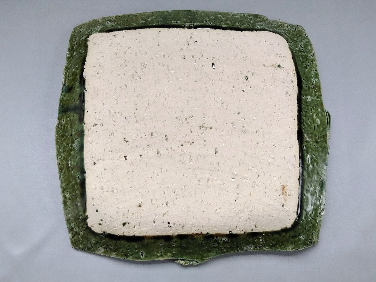 織部外白茶ドット9寸角皿【山本一仁】