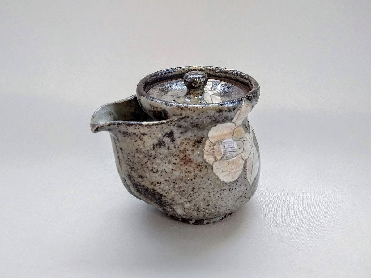 掻き落とし椿宝瓶【小川洋子】