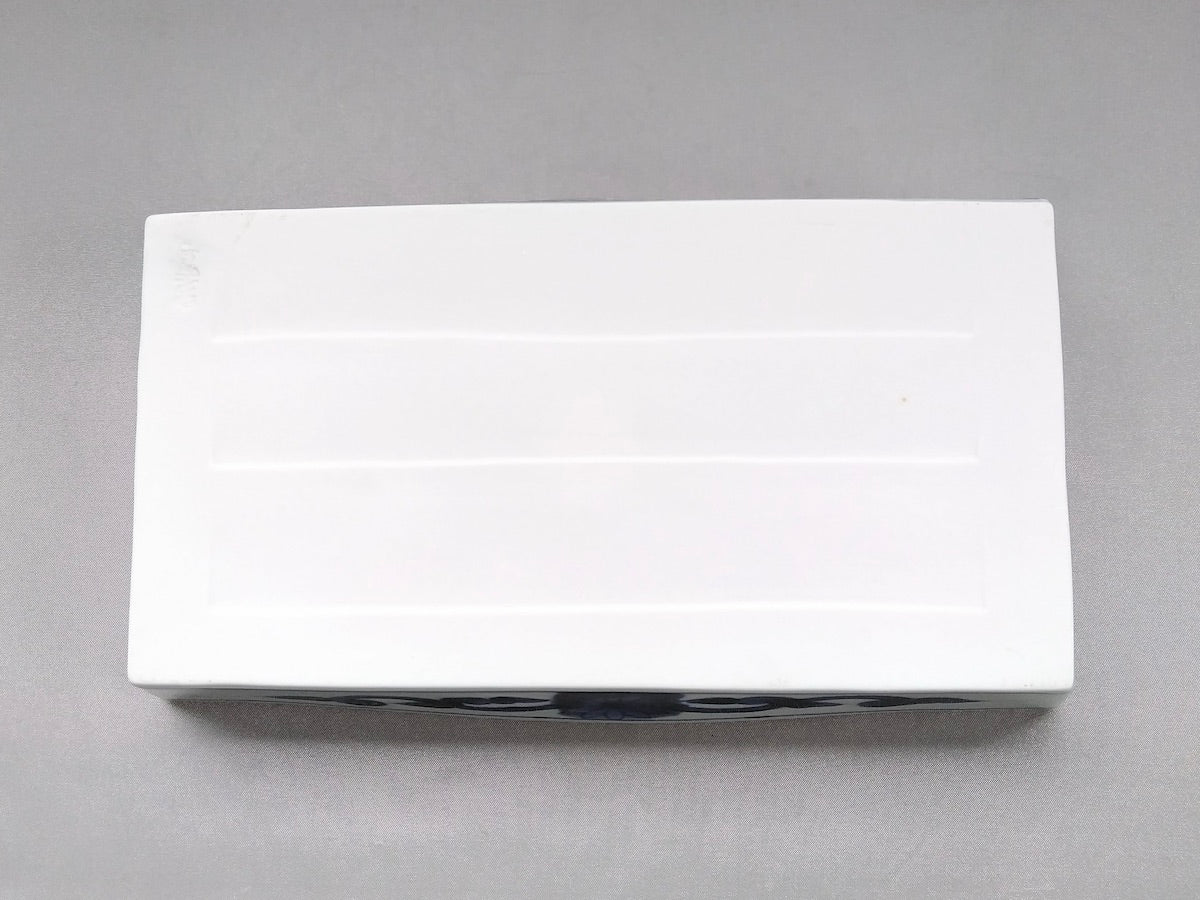 染付流水箱皿【寛右エ門窯】