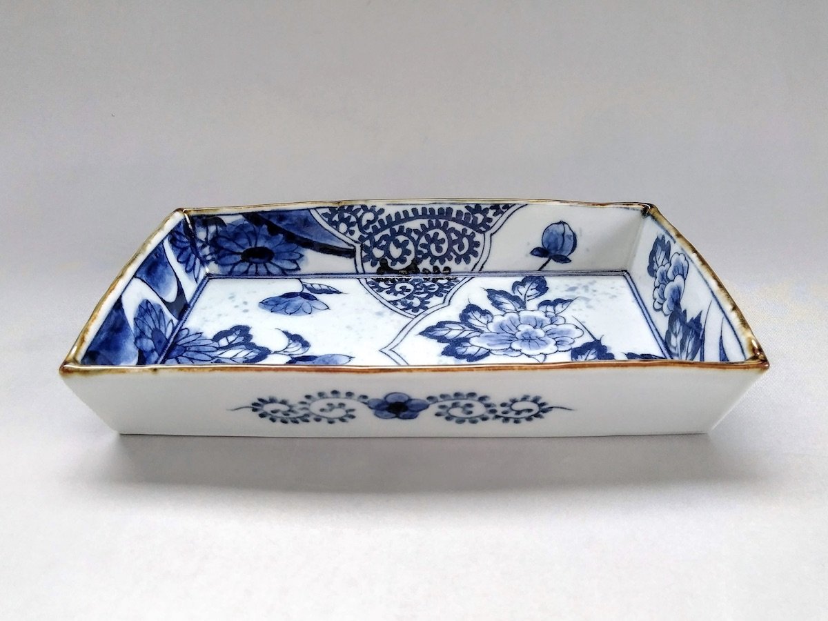 染付牡丹たこ唐草箱皿【寛右エ門窯】