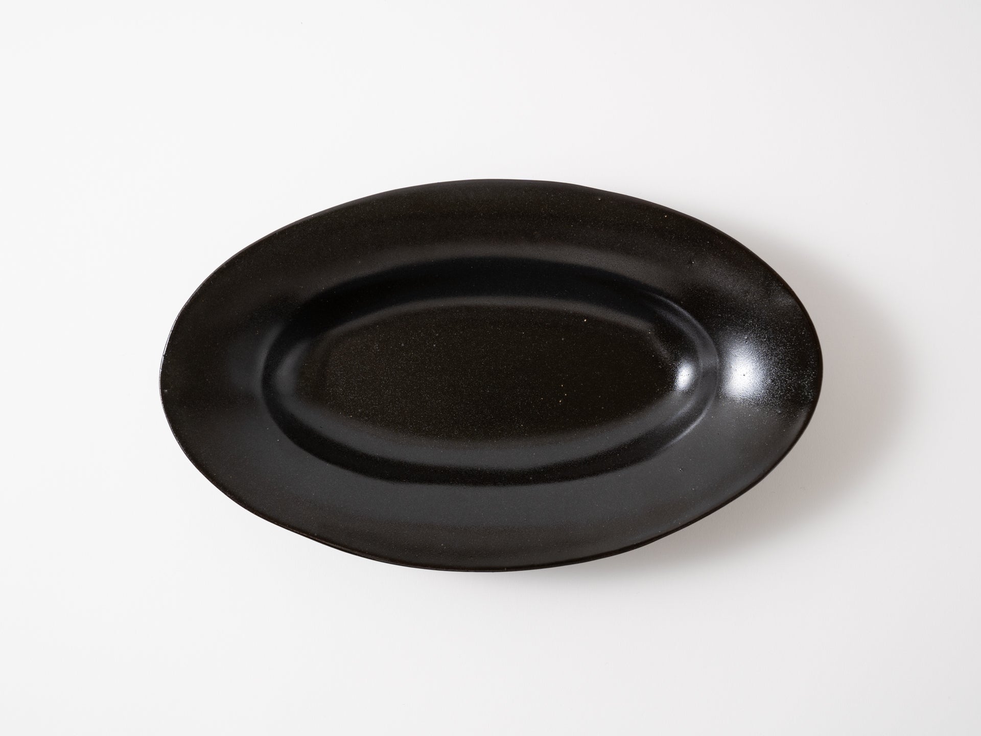 Oval deep plate black [Yuki Watanabe_ex24]