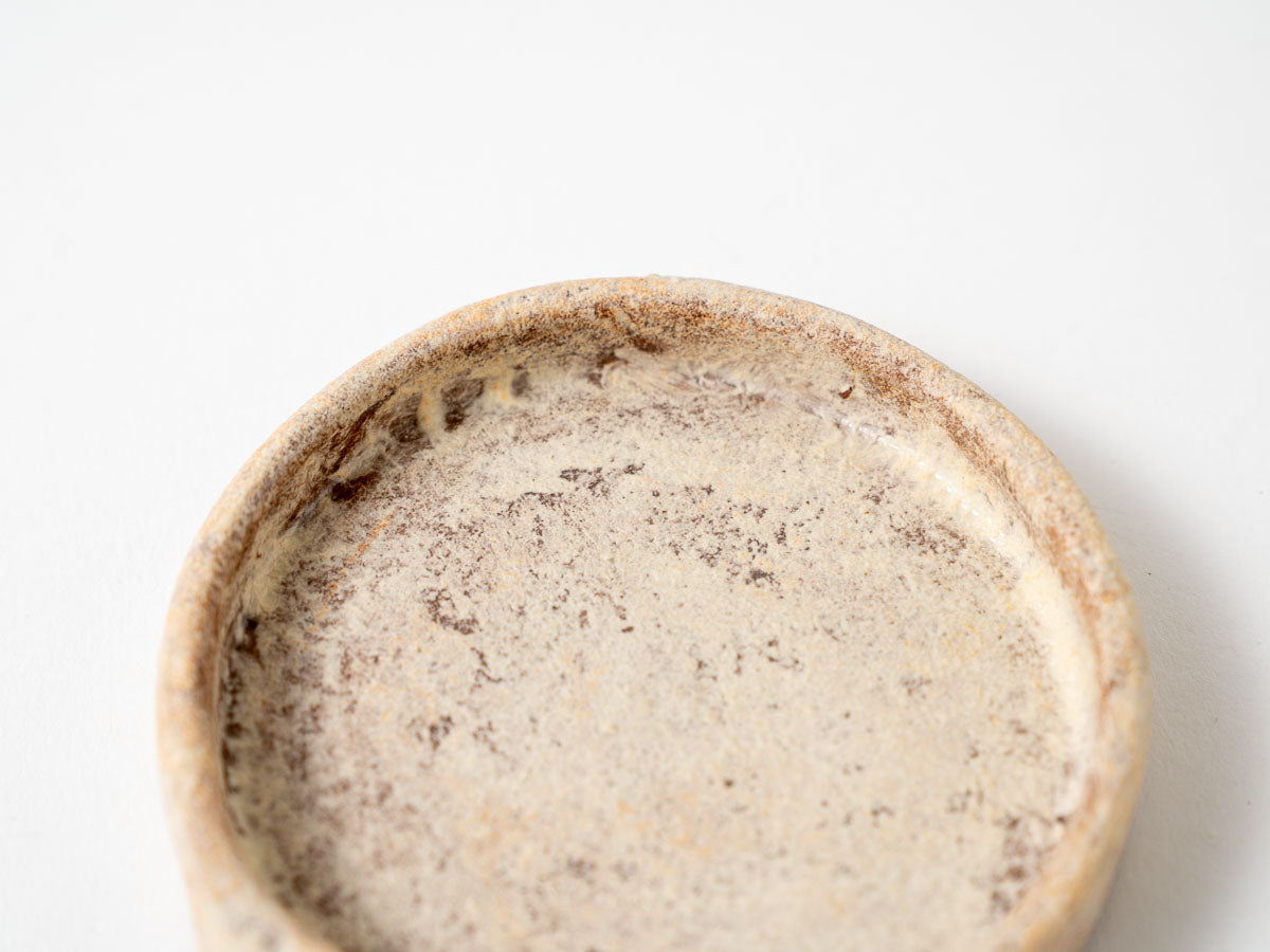 粉打(赤)立縁丸皿(豆)【梶原妙子】