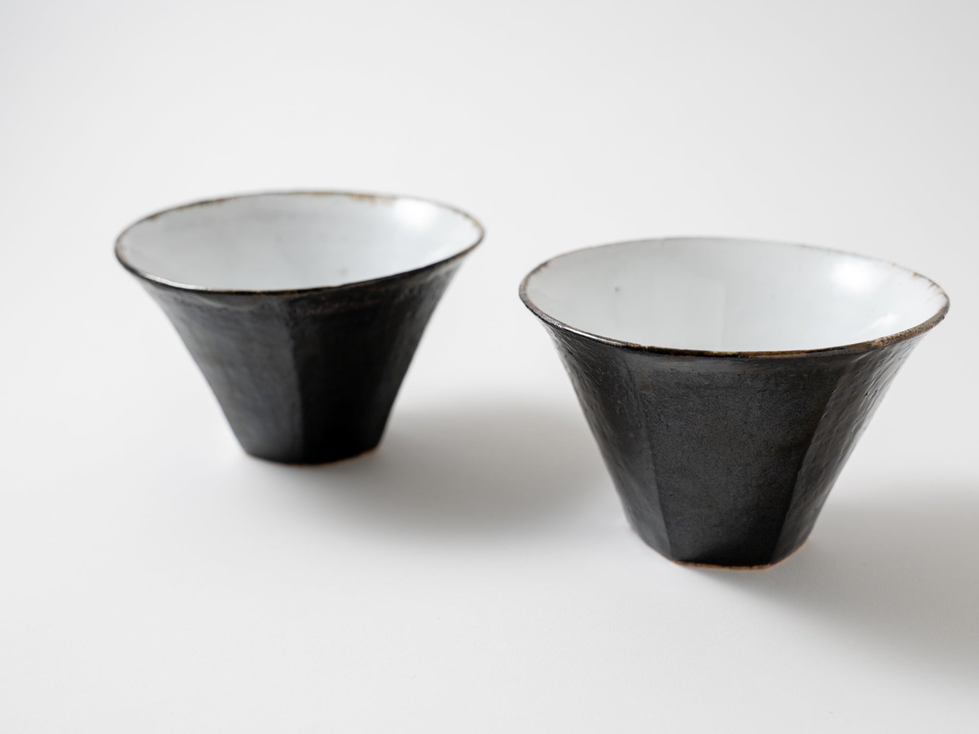 2-color hexagonal small bowl [CHINATSU_23ex]