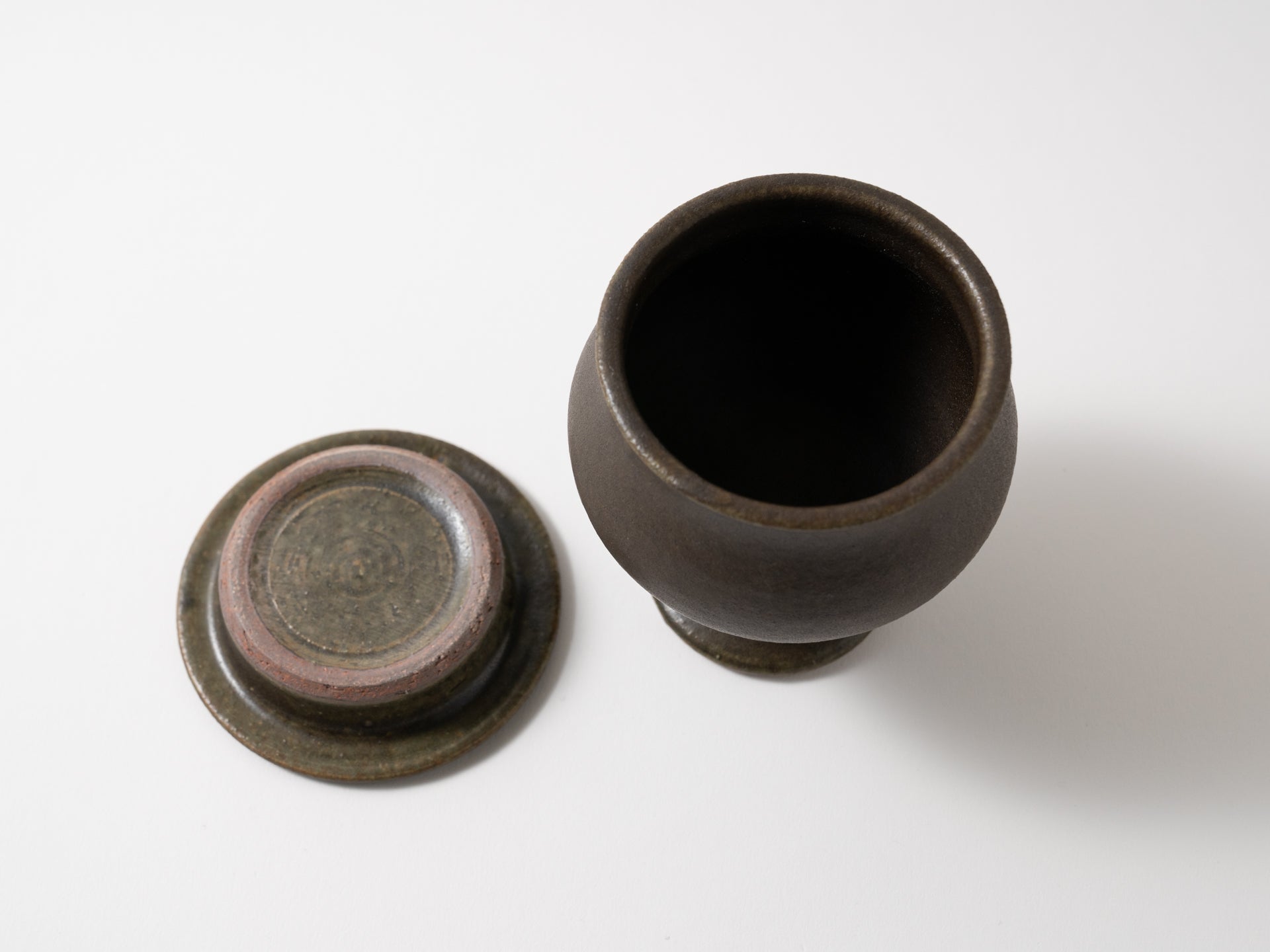 Rust glaze compote canister [Furuya Pottery_ex23]