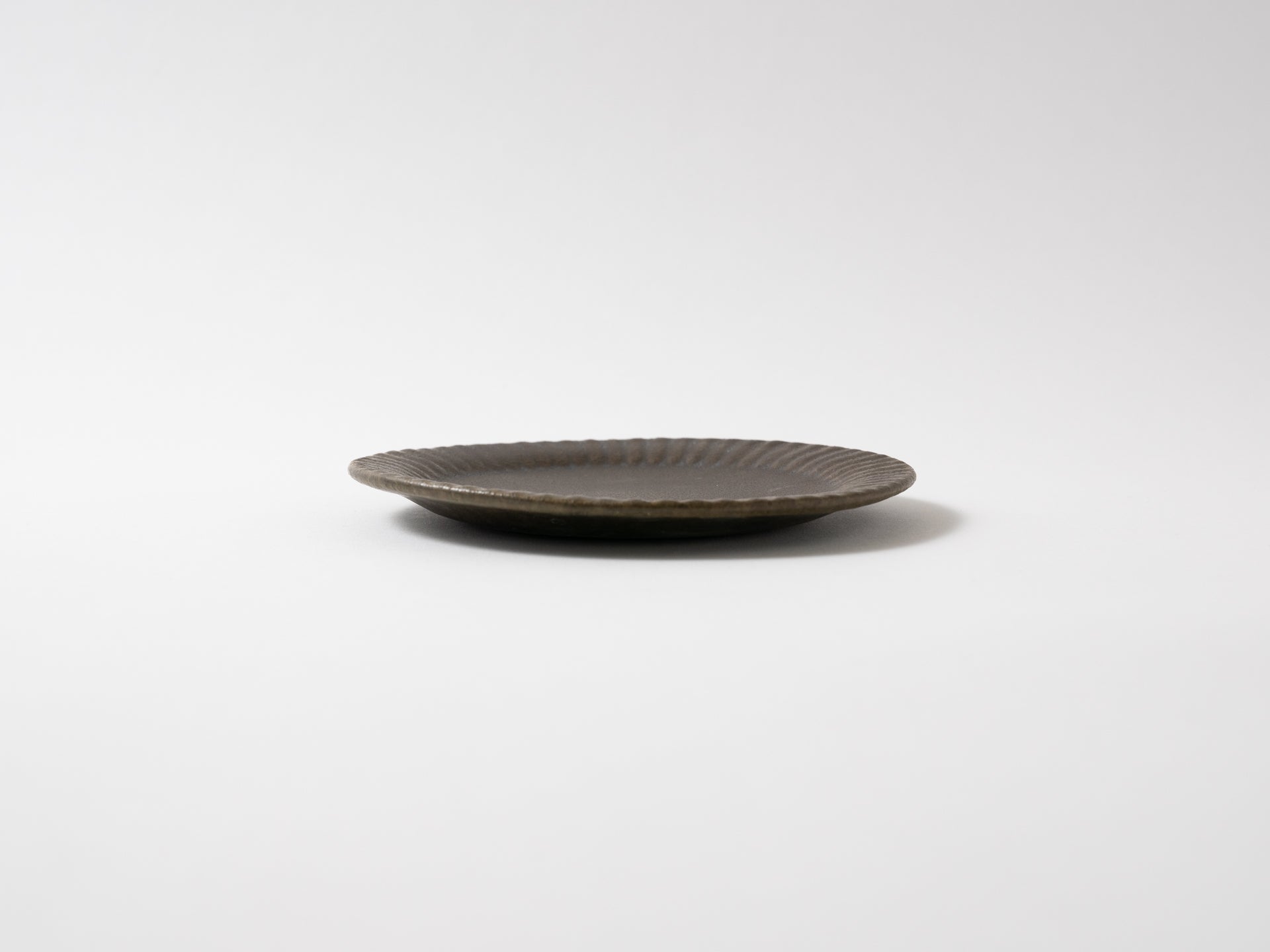 Rust glaze ruffle plate S [Furuya Ceramics_ex23]