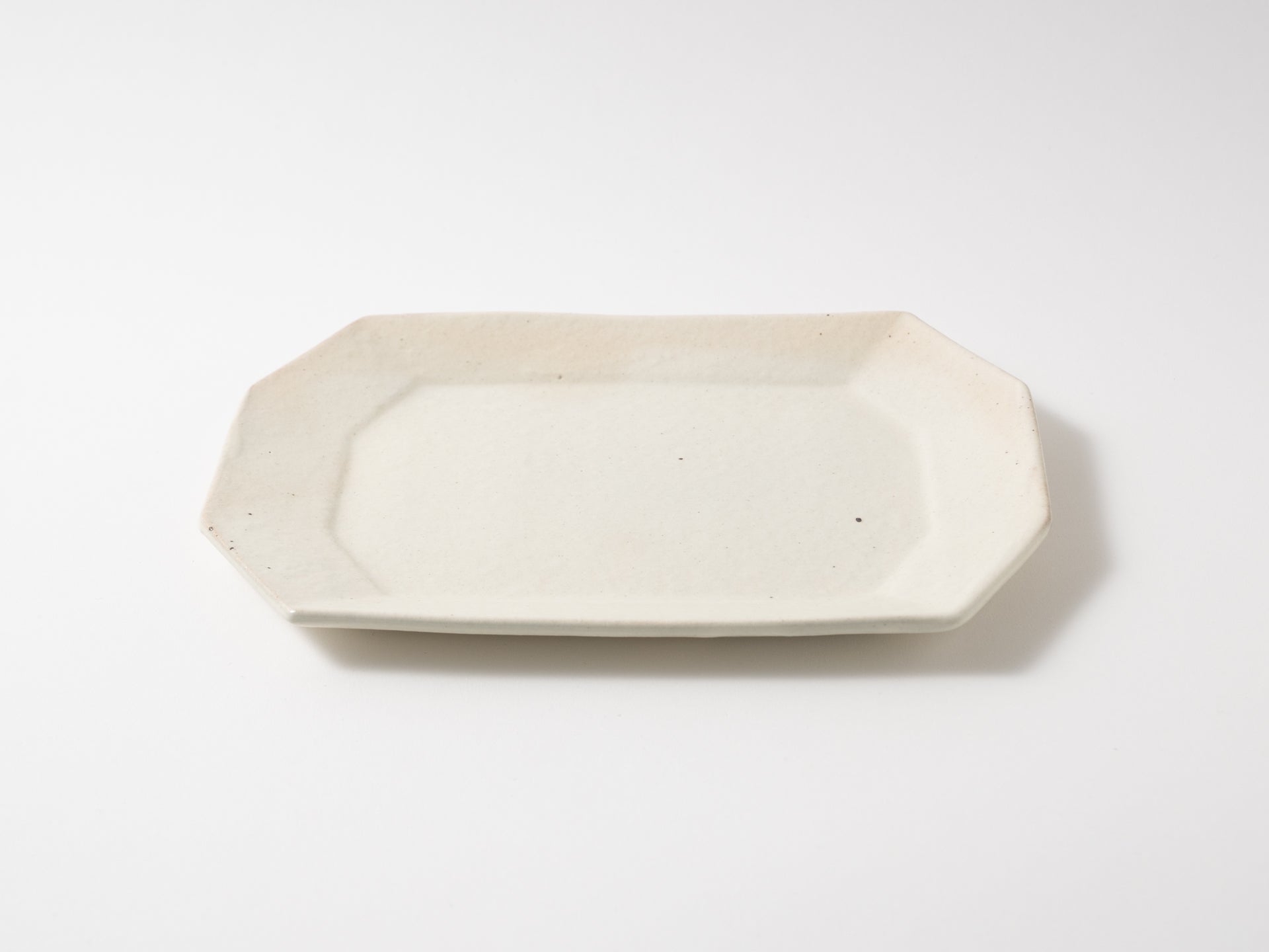 Tetsusan Octagonal Plate Small [Furuya Ceramics_ex23]