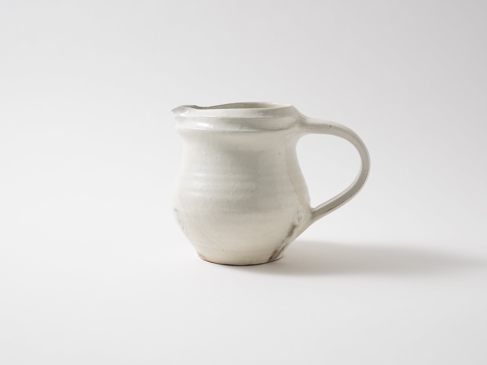 Tetsusan Pitcher Small (Round) [Furuya Ceramics_ex23]