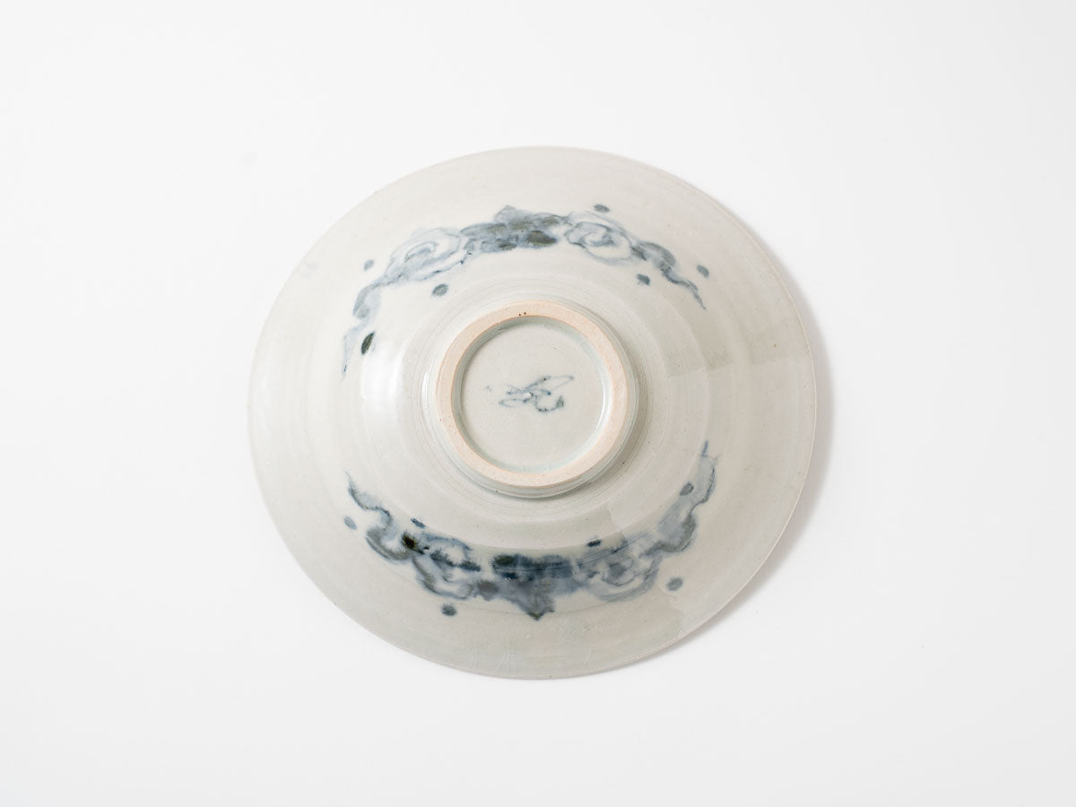 安南（磁）縁付二方なぶり七寸鉢渕つる唐草【横田勝郎】