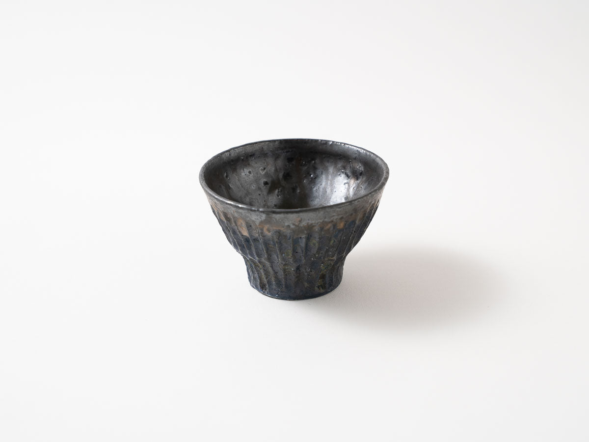 青泥鎬ぐい呑み 切立【平井悠一】