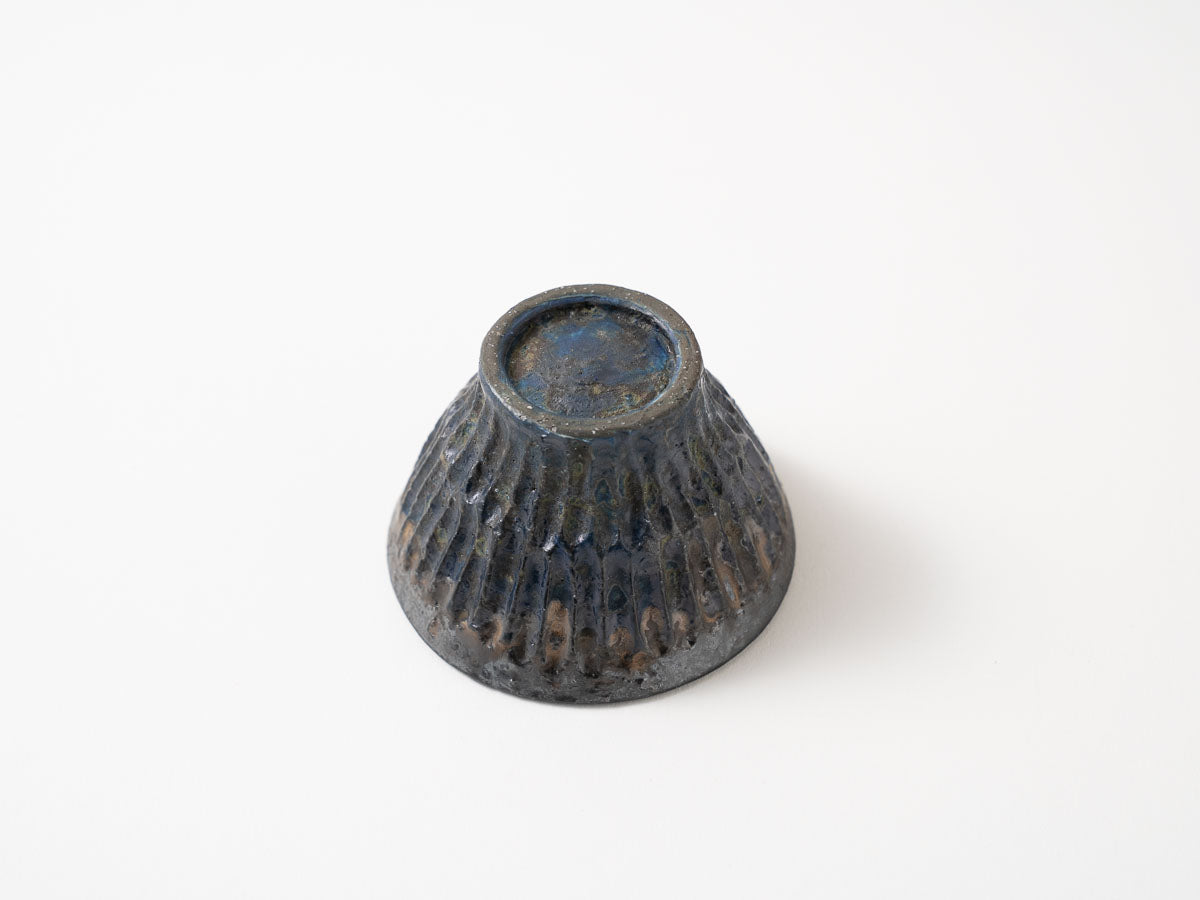 青泥鎬ぐい呑み 切立【平井悠一】