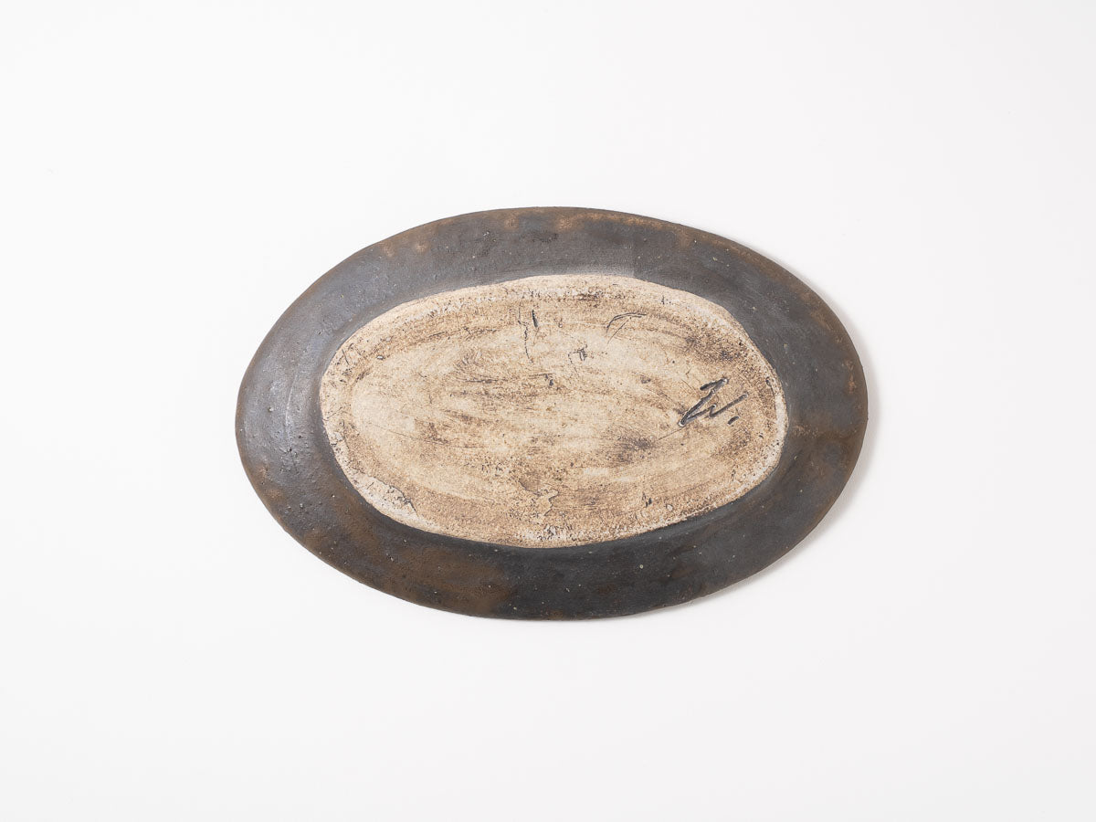 オーバル M Mn【藤原志鈴香】