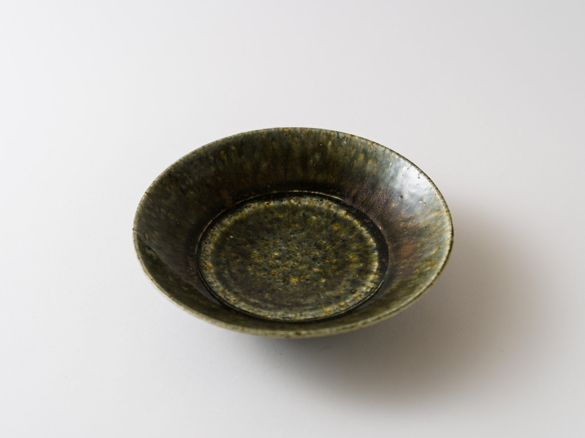 Rust green glaze 5.5 inch plate [Kanae Nomura]