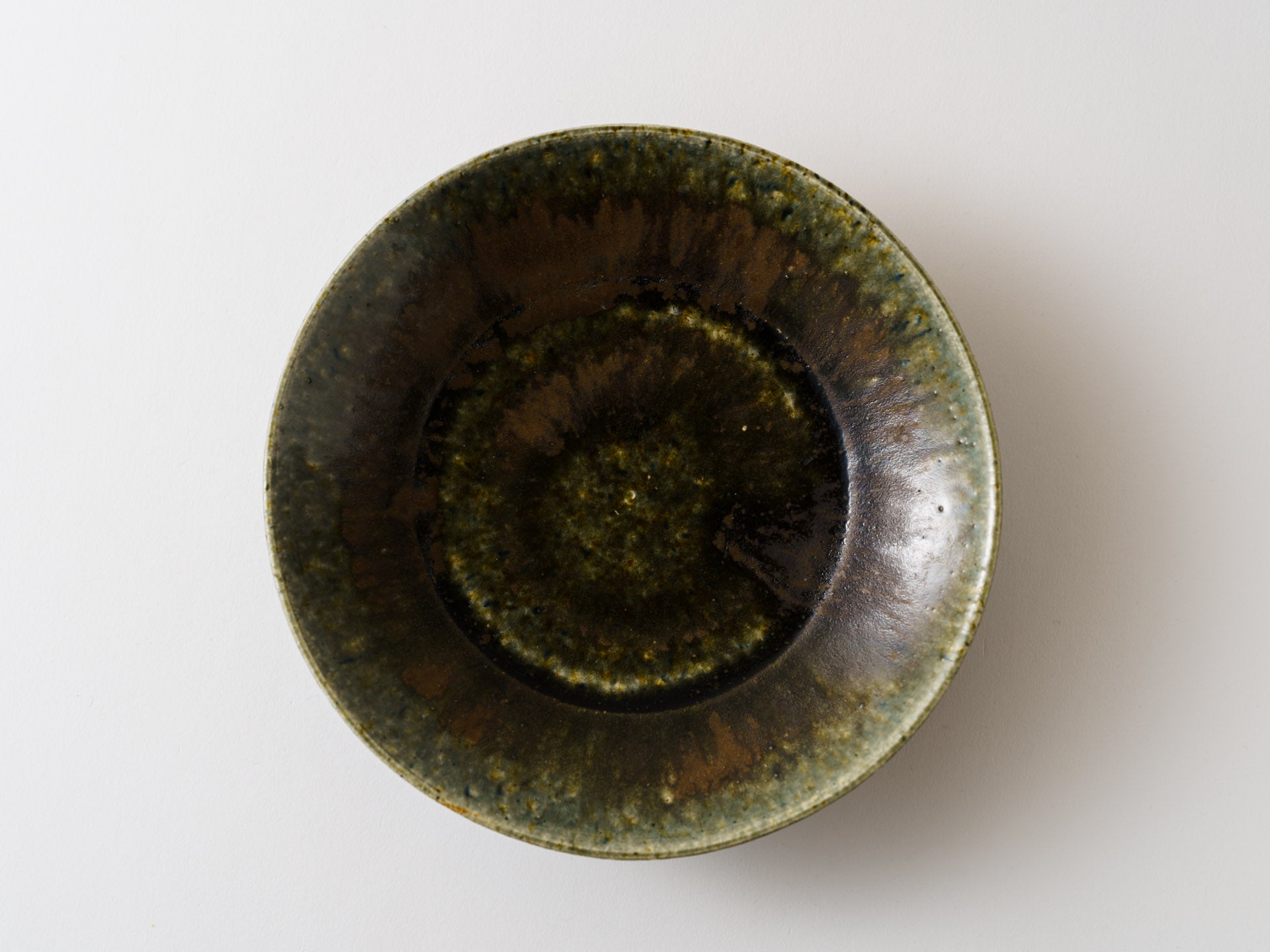 Rust green glaze 6.5 inch plate [Kanae Nomura]
