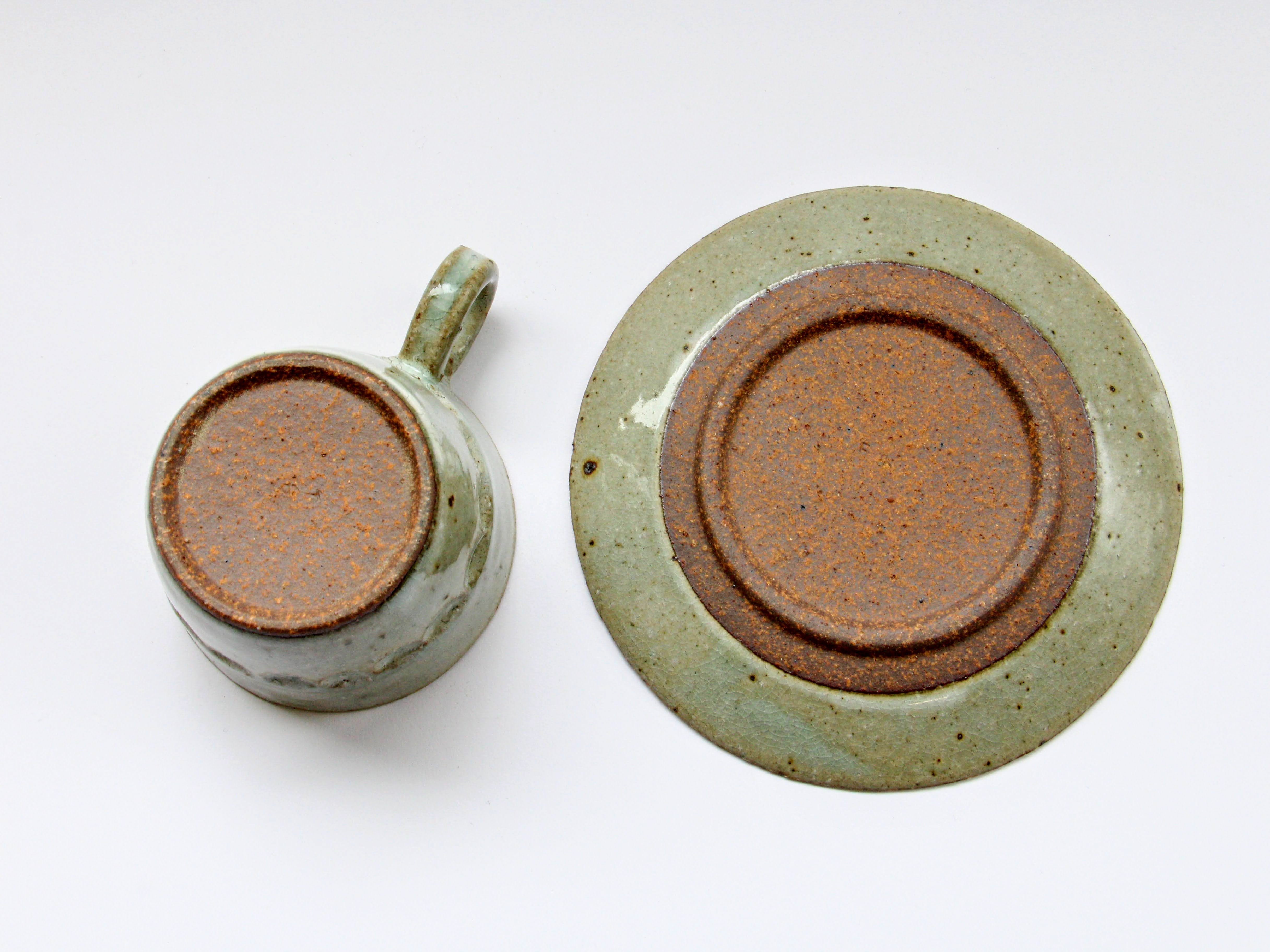 Ofukai carved coffee bowl and plate [Hyozan kiln]