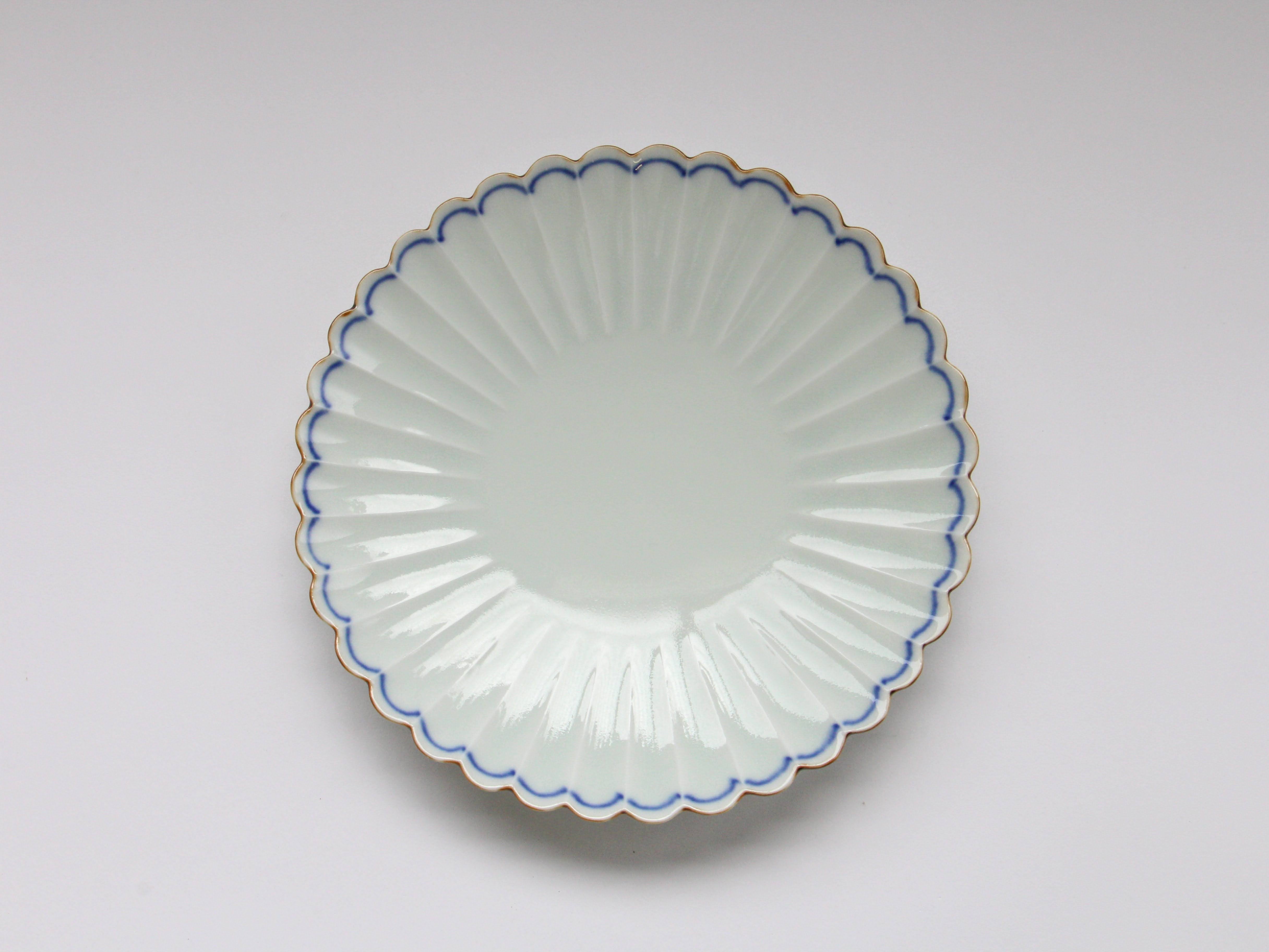 Fuchi Sabigos line 18cm chrysanthemum-shaped plate [Ken Kaji porcelain]