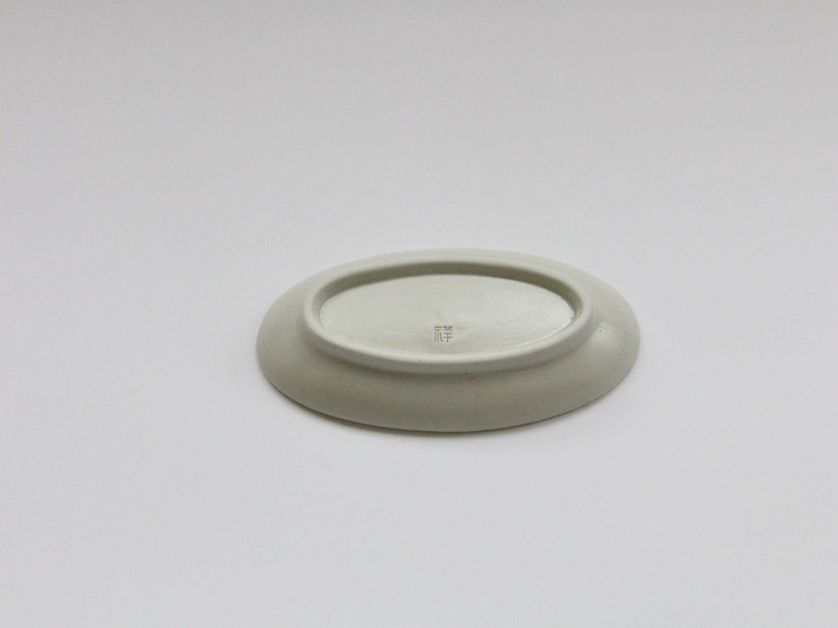 梨地彫り輪つなぎ紋楕円長小皿【田森陶園】