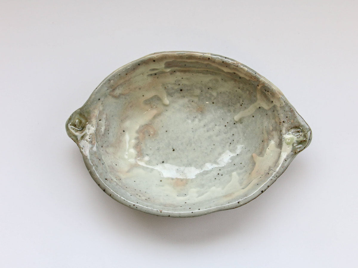 Iron powder oval stew pot [Akihide Nakao]