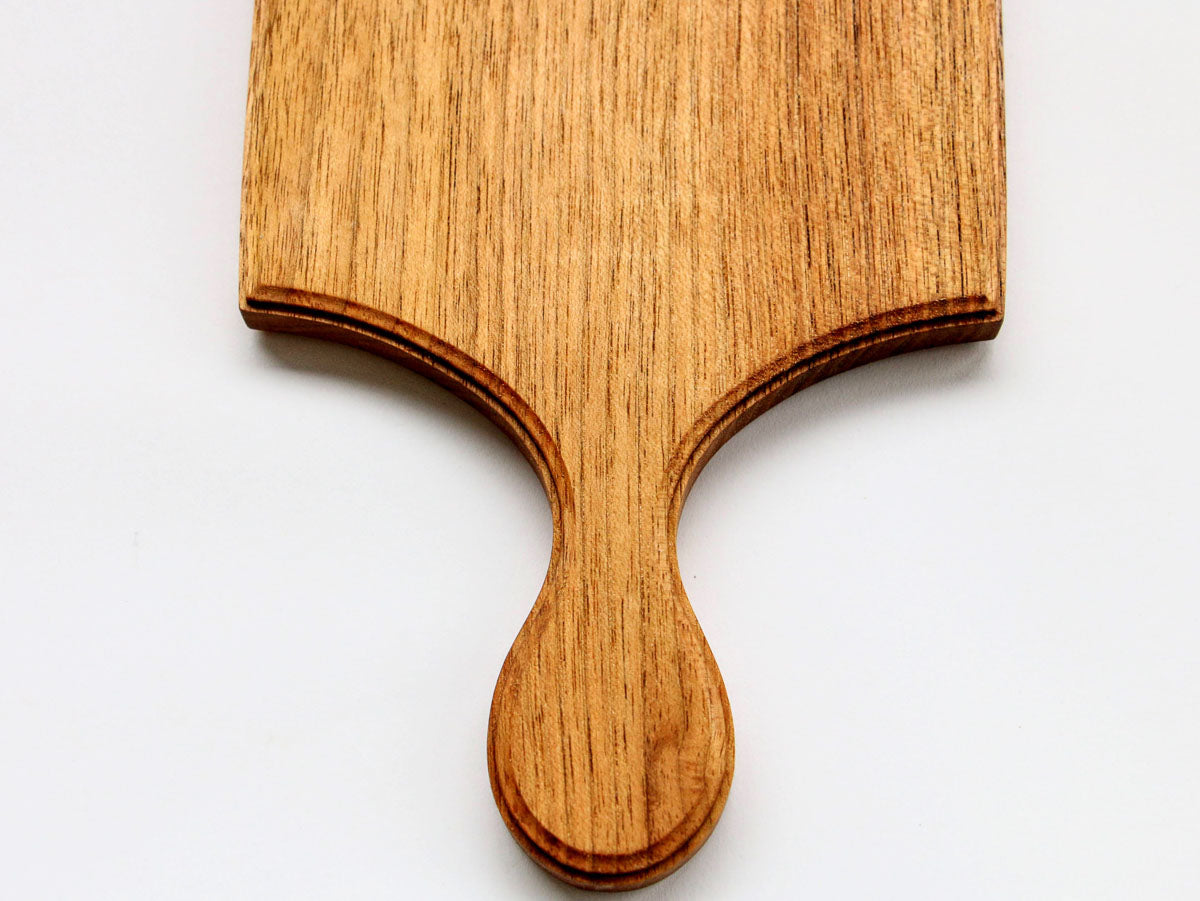 クルミのカッティングボード 中 【田口慎介】