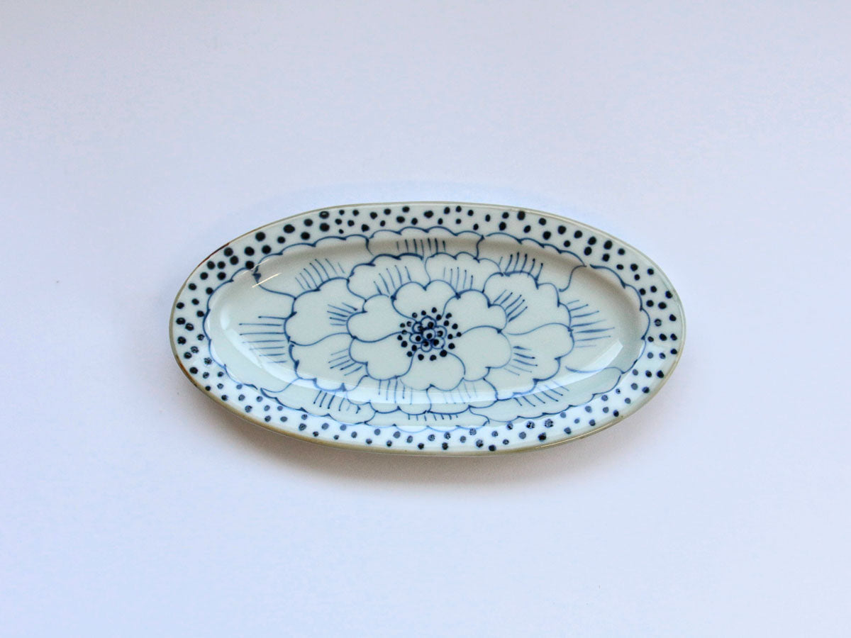 花弁紋リム楕円皿【徳七窯】