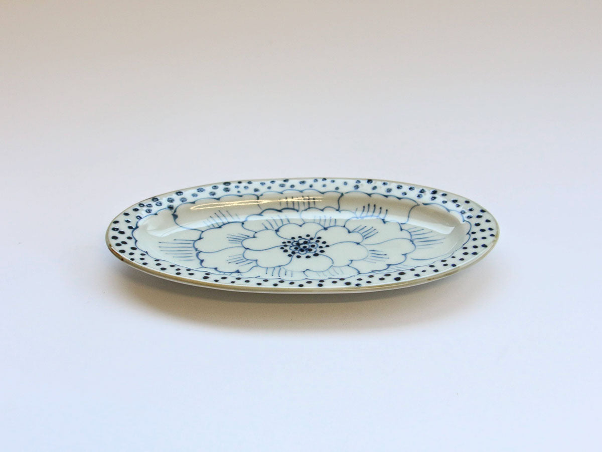 花弁紋リム楕円皿【徳七窯】