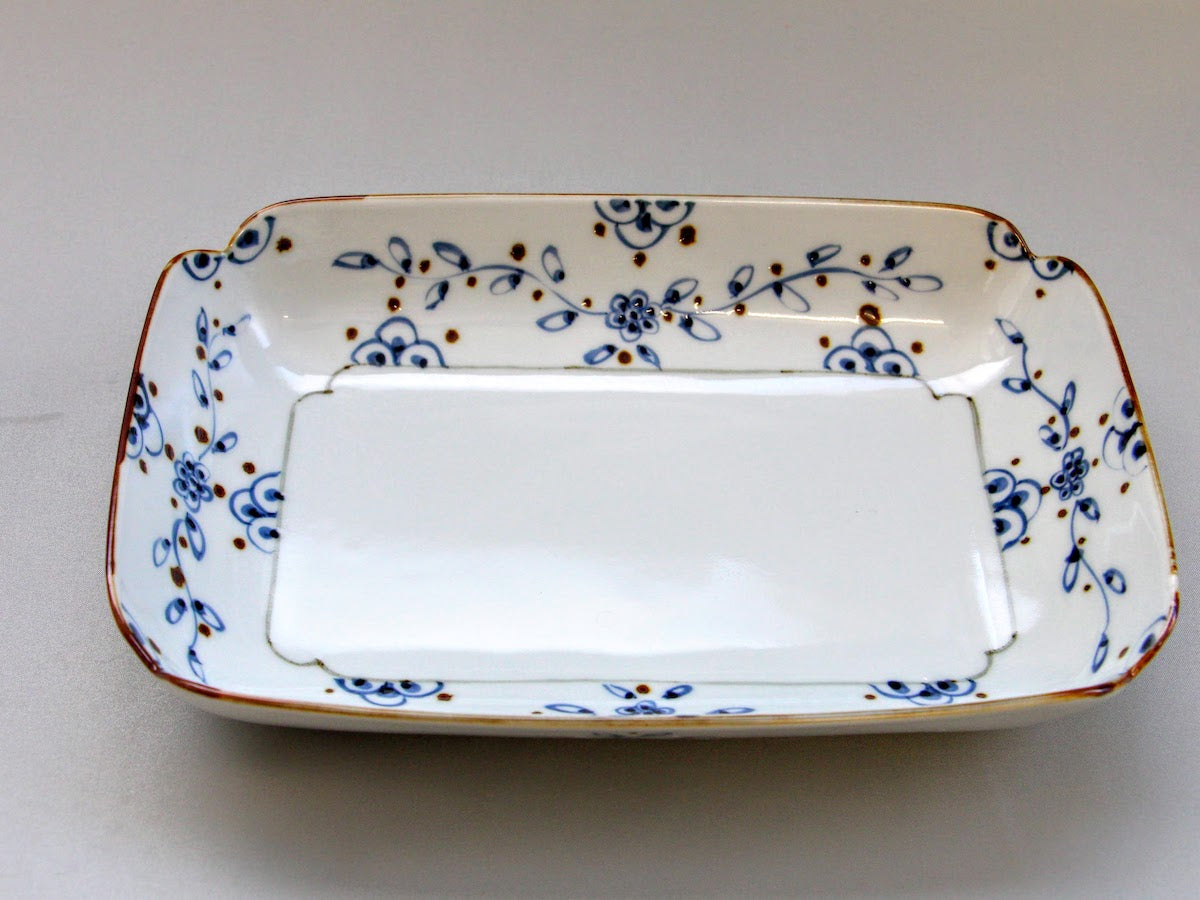 つる花唐草隅切り角オーバルボウル【徳七窯】