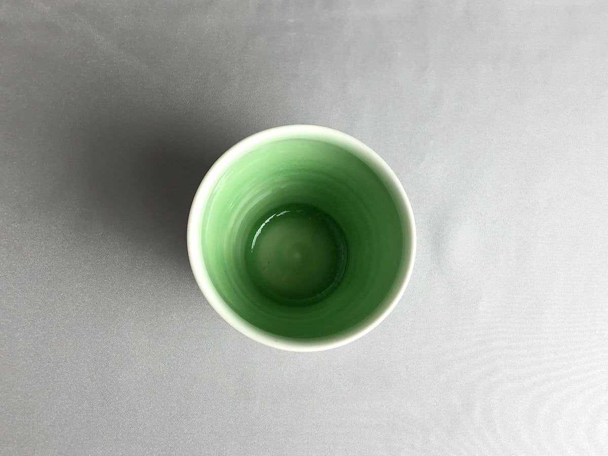 White porcelain chamfered cup siskin [Tsururingama]