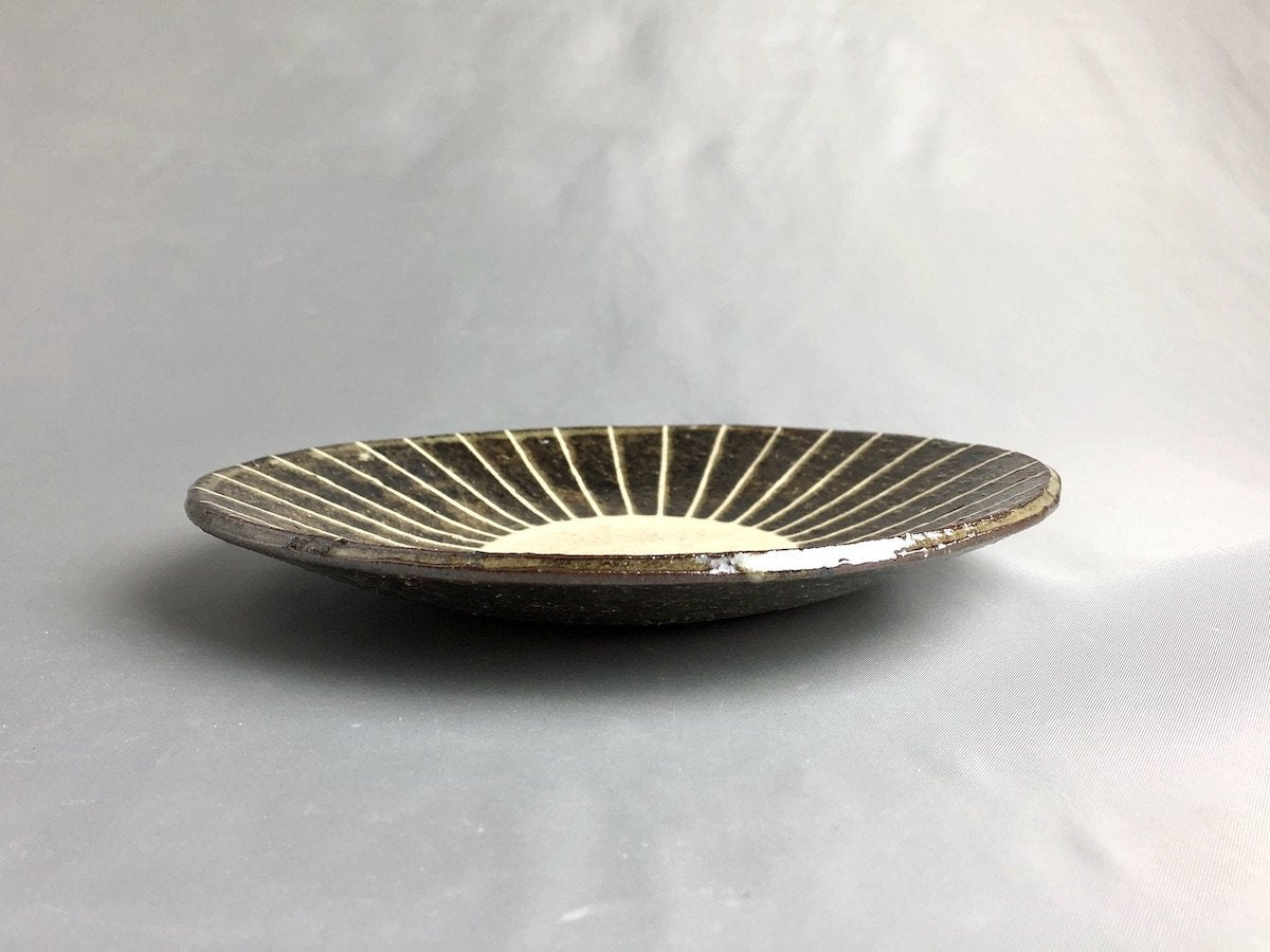 Unique flexible plate [Seisaku Kusaka/Mari]