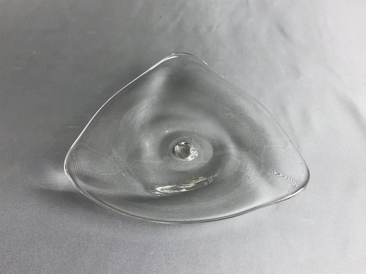 Wave small plate [Mitsuhiro Hara]