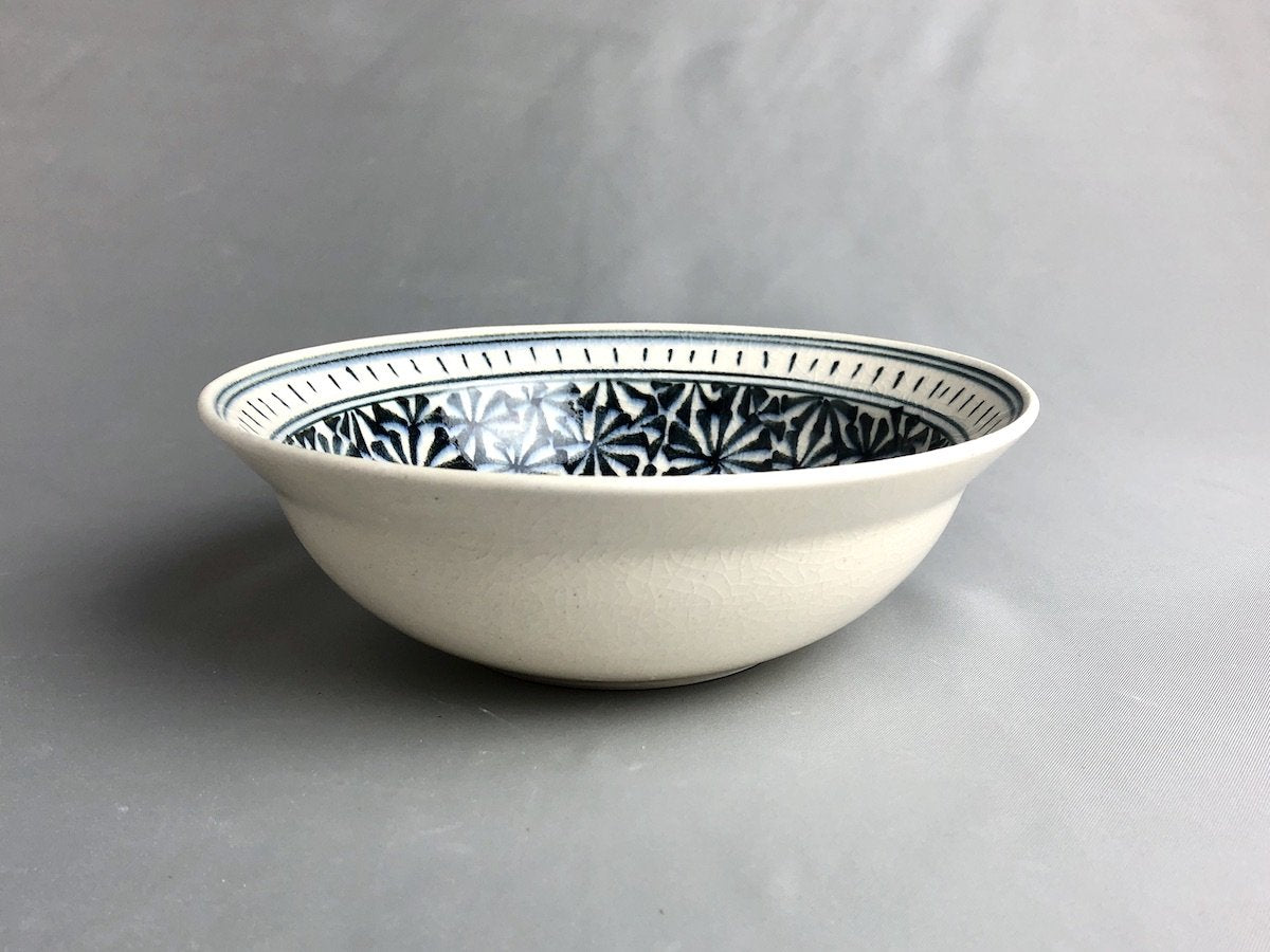 Dyed rhombus rim bowl [Kituru Seito]
