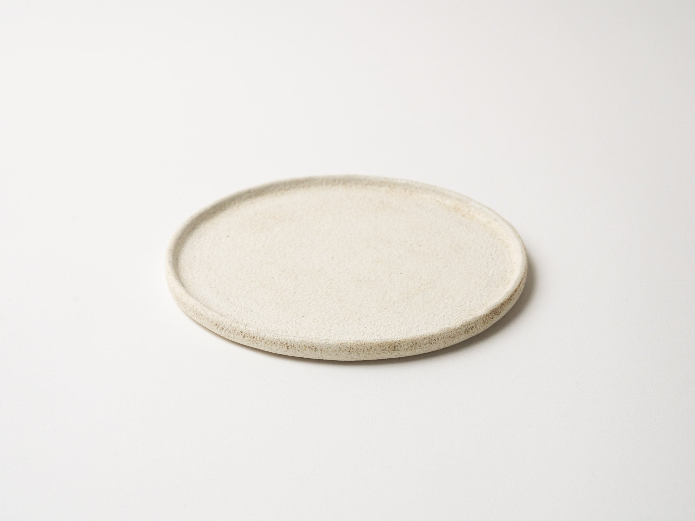 White ware finish 15cm edged plate [Hideki Yamamoto]