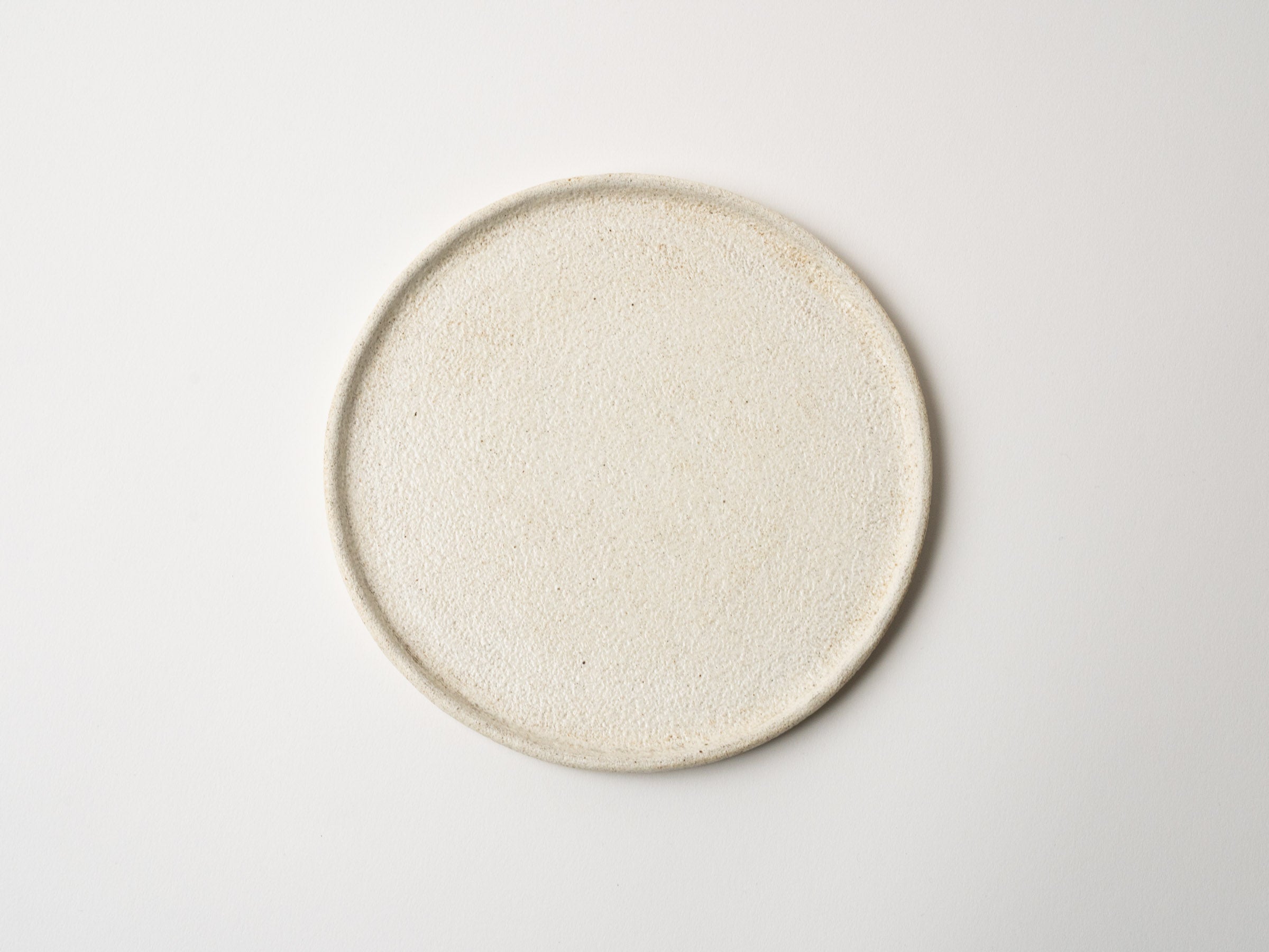 White ware finish 15cm edged plate [Hideki Yamamoto]