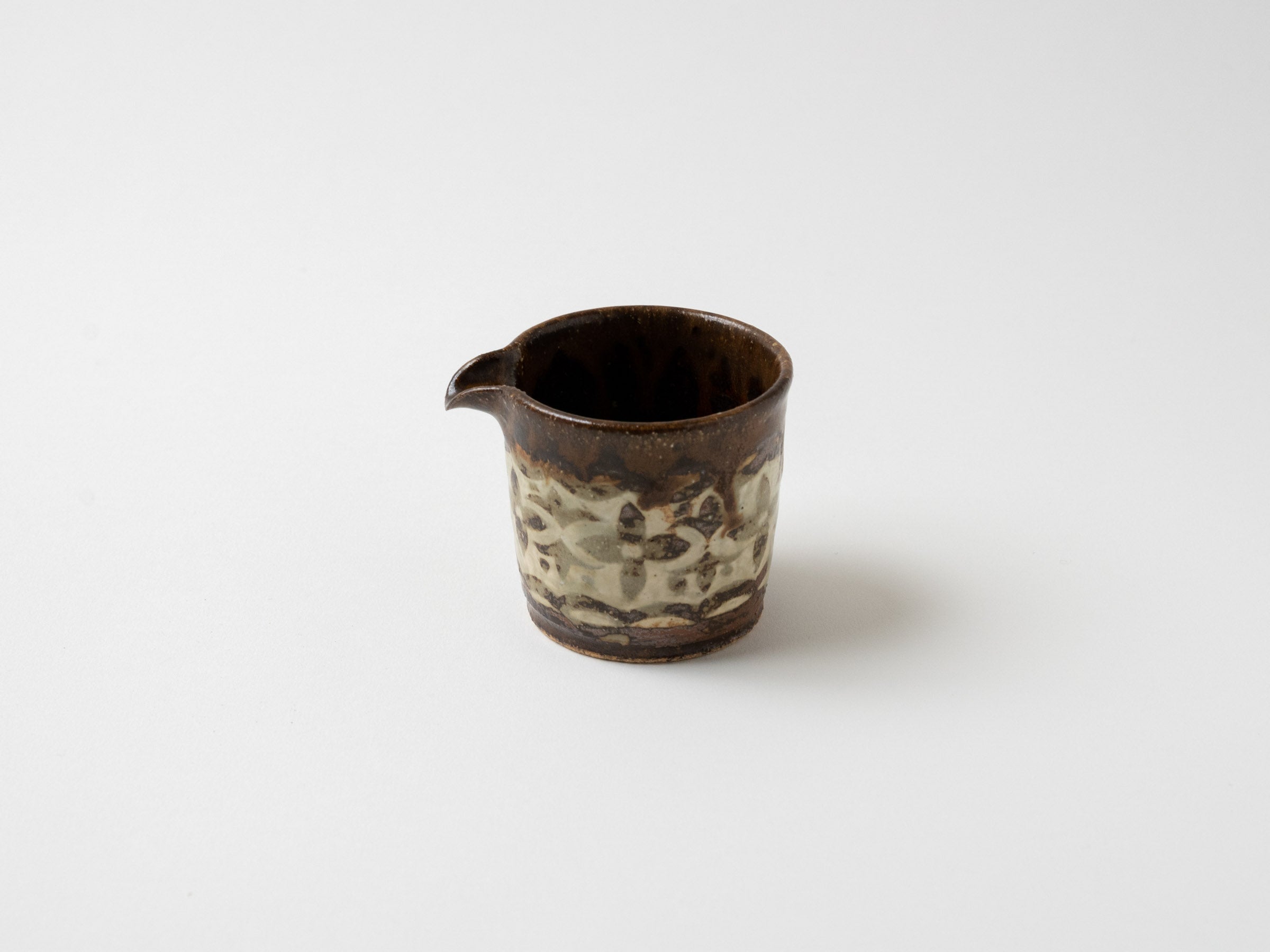 Flower-patterned Katakuchi Tea (Inlay) [Yui Higuchi]