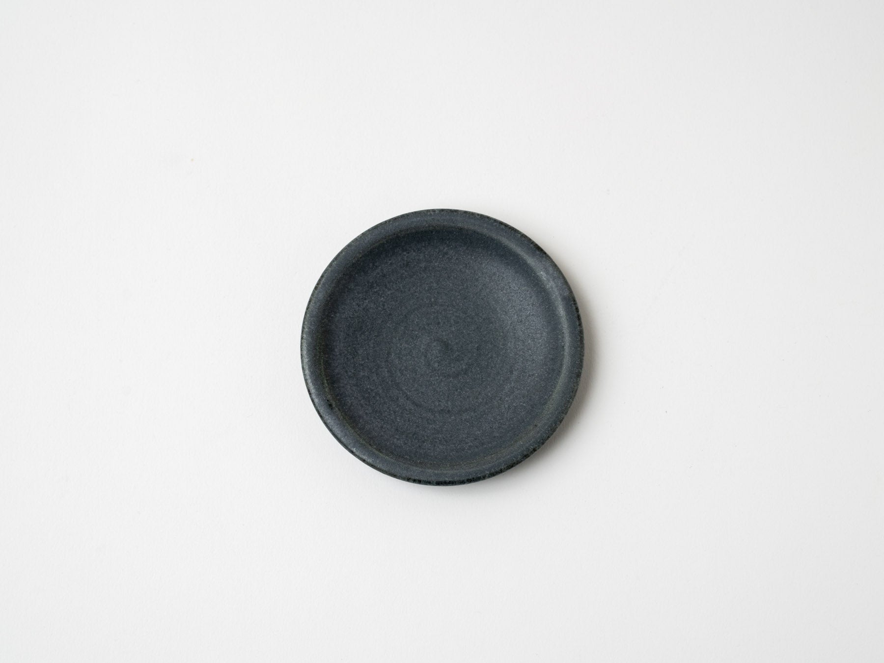 Gray navy bean plate [Bunzan Kanae]