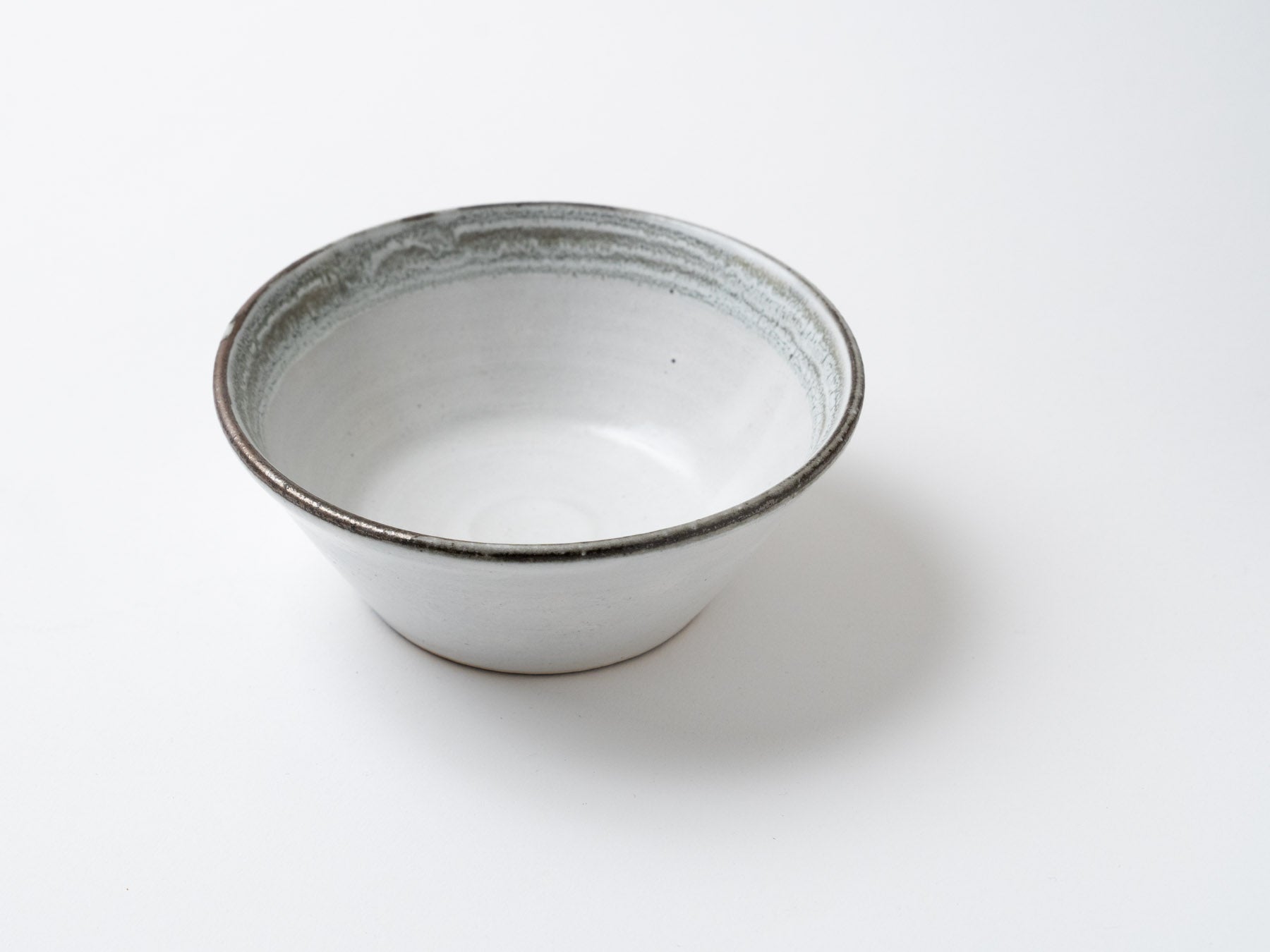 Small bowl with powder line carving [Tatsuo Otomo]