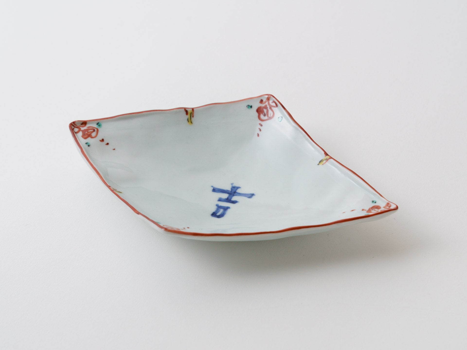 Yoshiji Hishi small plate [Teiichiro Matsuo]