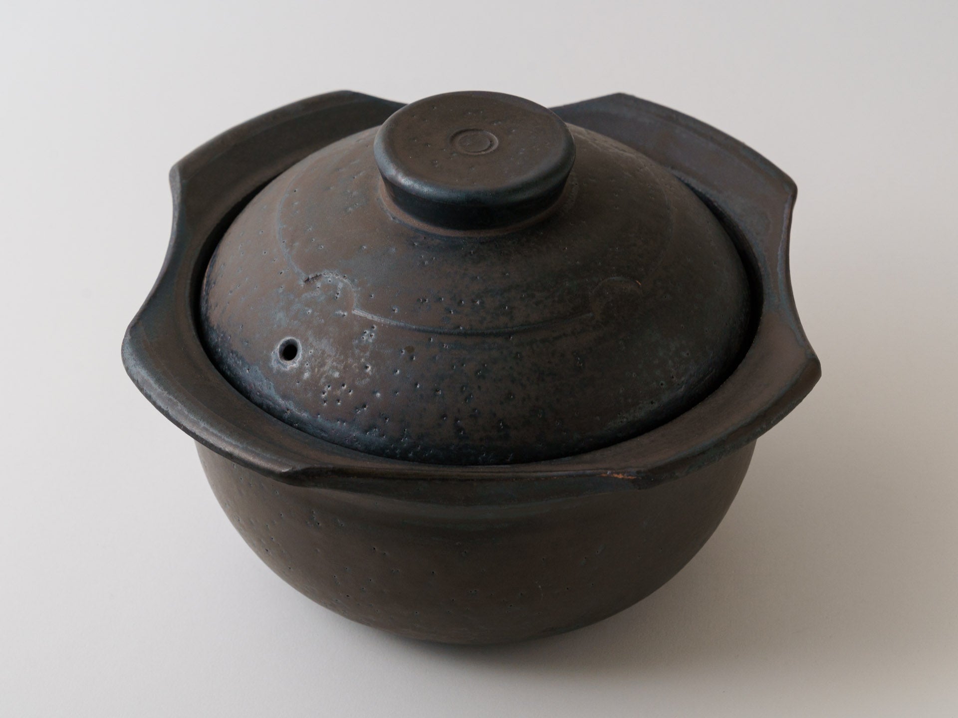 Black smoked pot [Yamamoto Taizo_23ex]