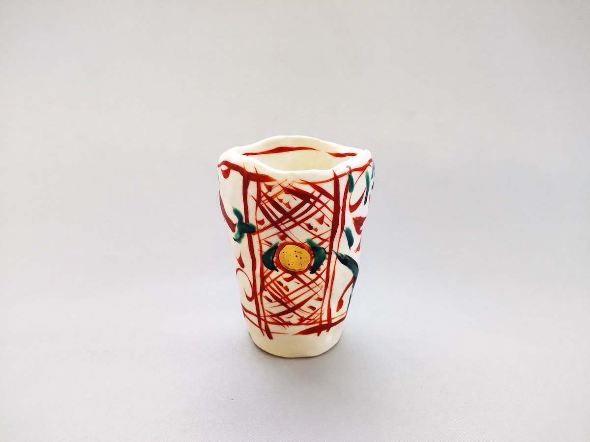 Colored gold colored grass and flower pattern cup small [Hiroshi Haisawa]