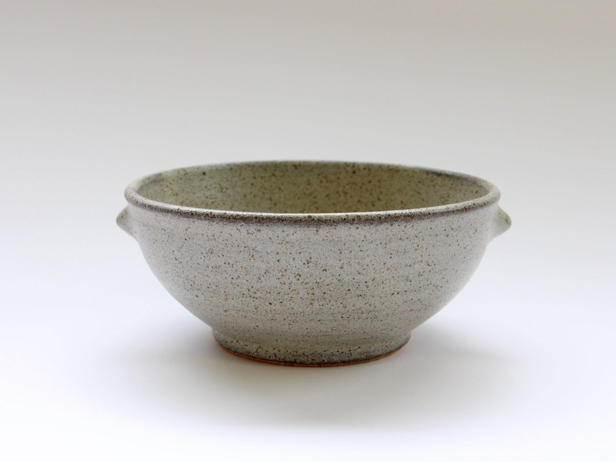 Ash glaze pot with ears [Nobuyuki Murai]