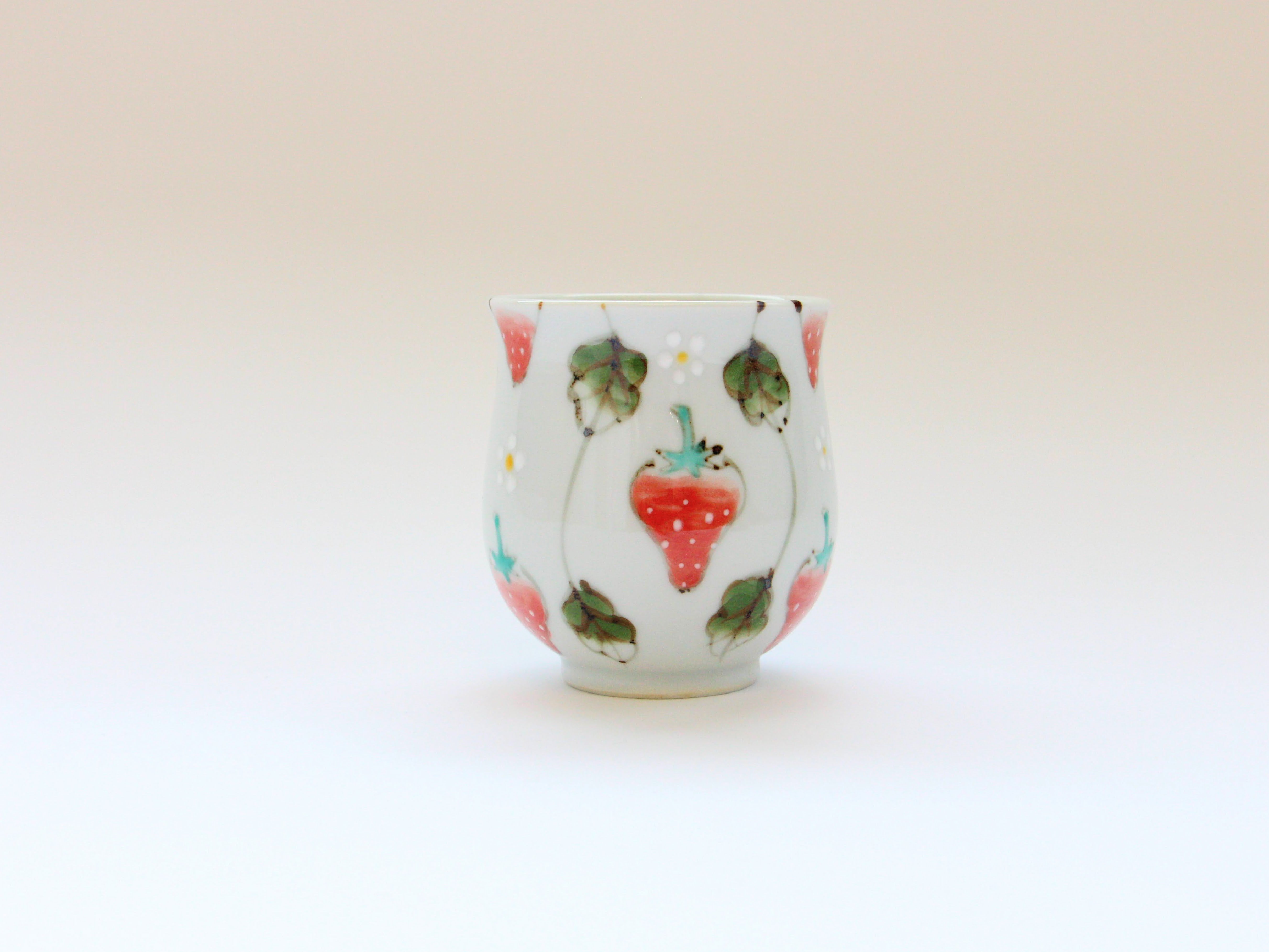 Watercolor strawberry teacup small [Tokushichigama]