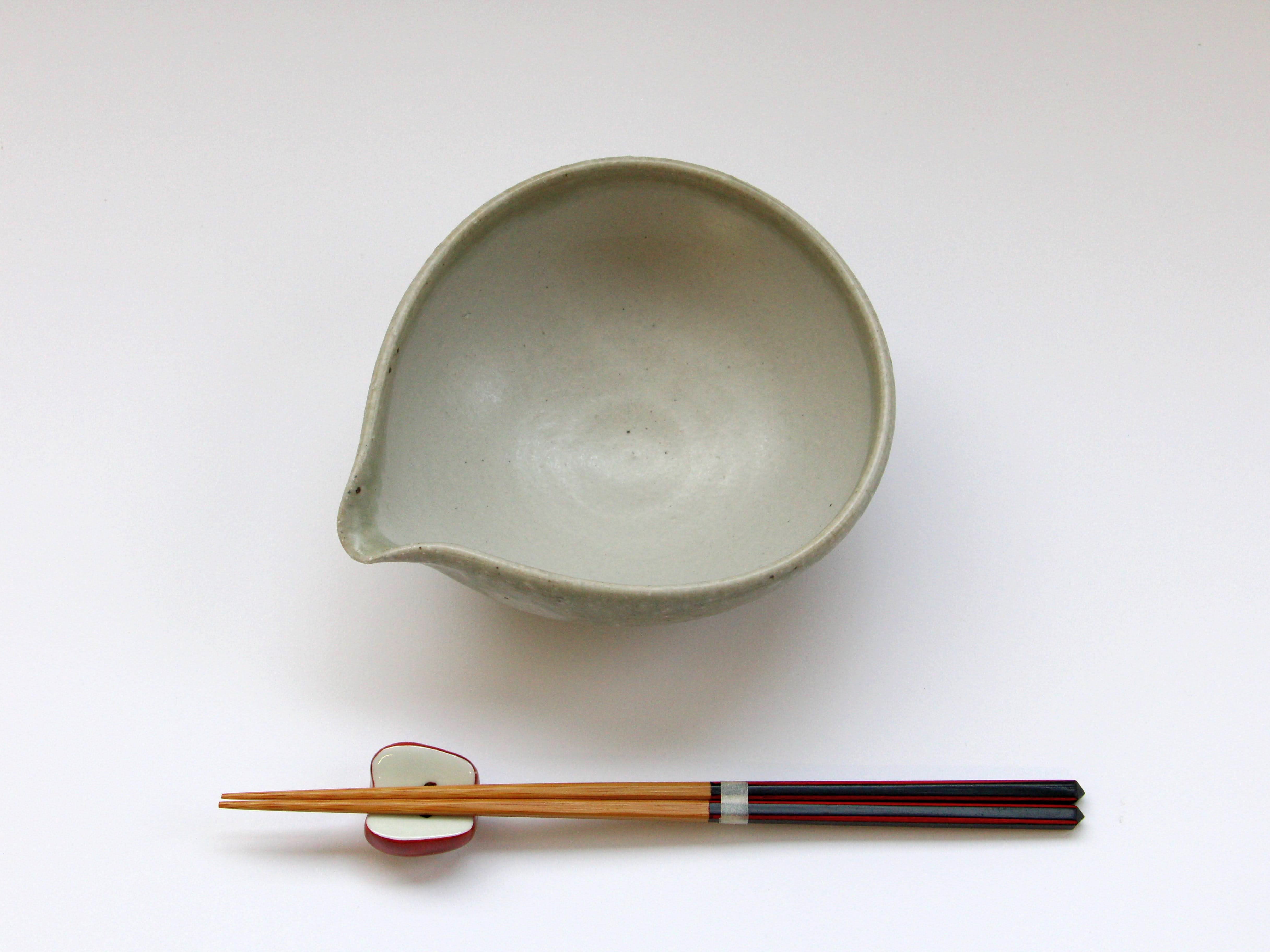 Ash glaze dot single-mouth bowl [Tatsuo Otomo]