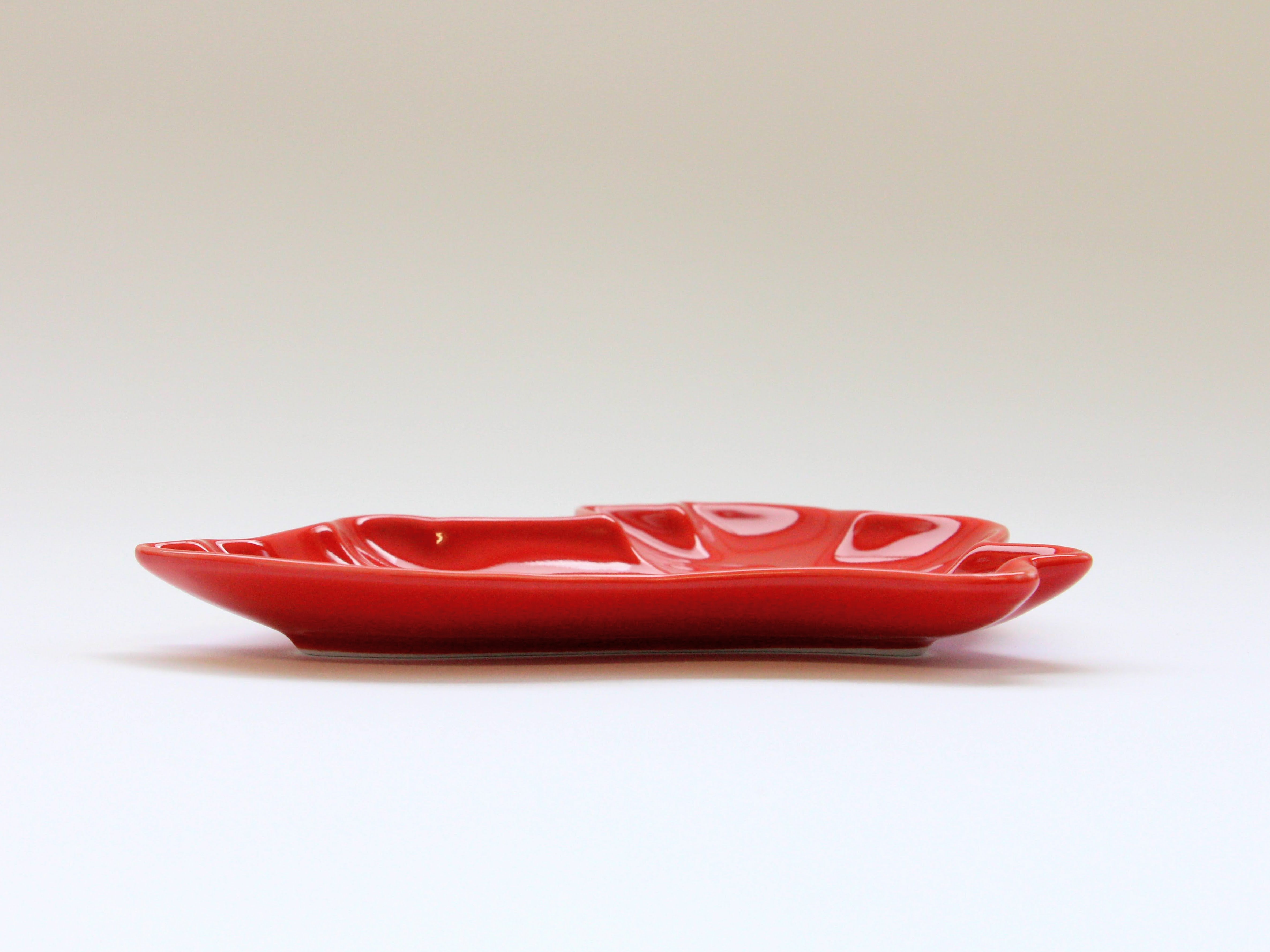 Rabbit plate red [Tokushichigama]