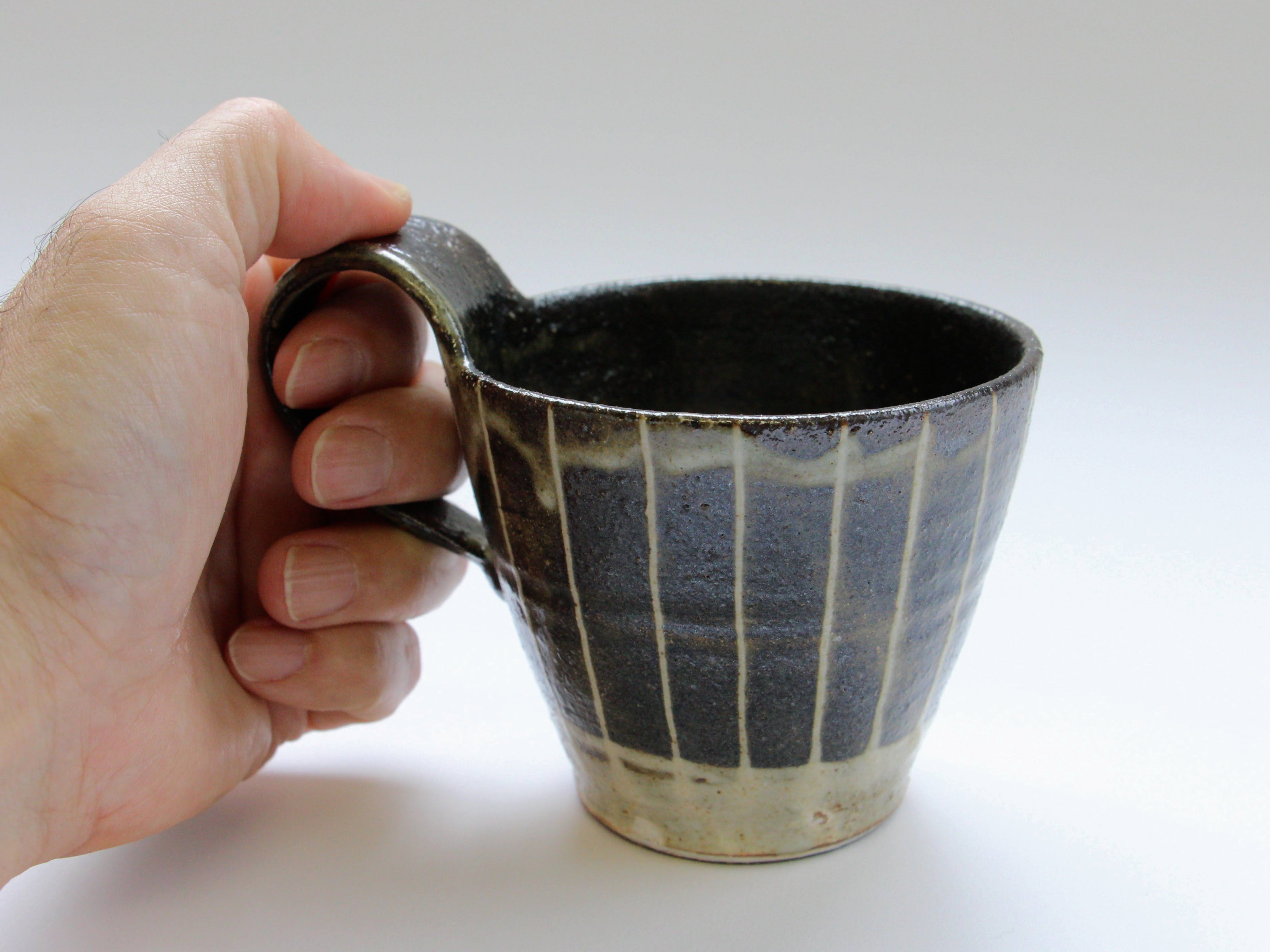 Rare cut standing mug [Seisaku Kusaka/Mari]