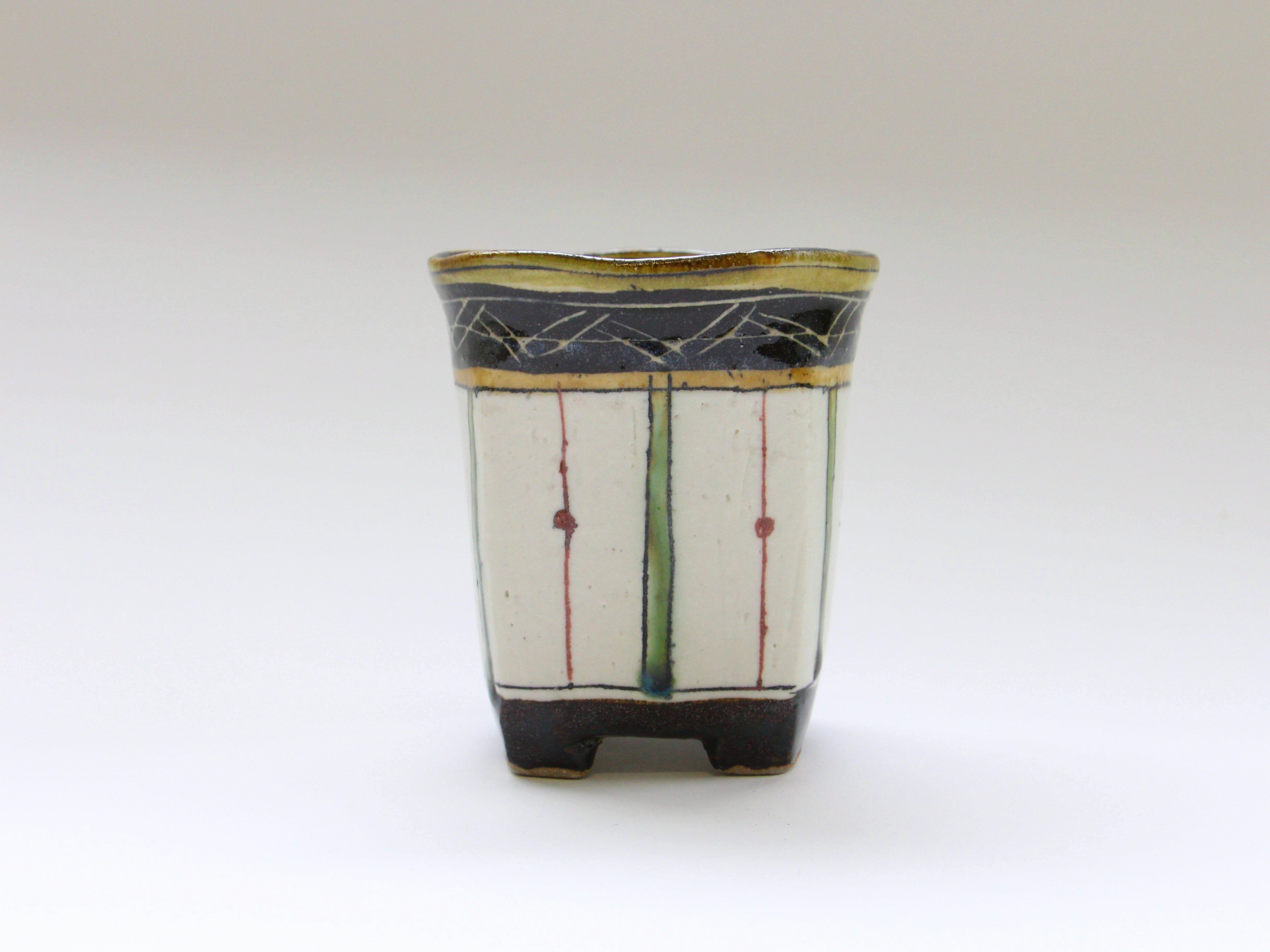 Four-legged cup scraping zigzag and Tokusa [Jun Kato]