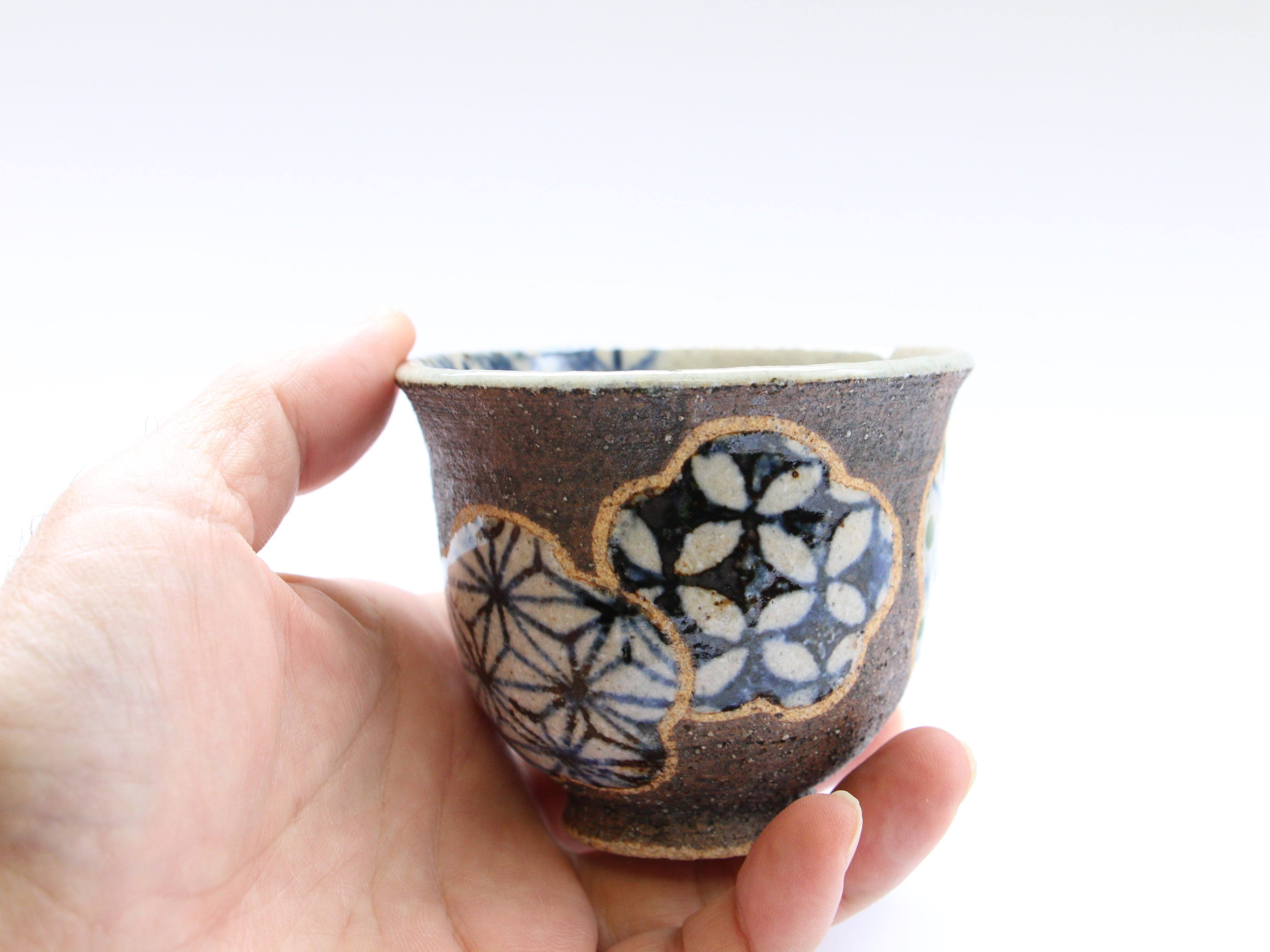 Plum pattern teacup blue [Kosaigama]