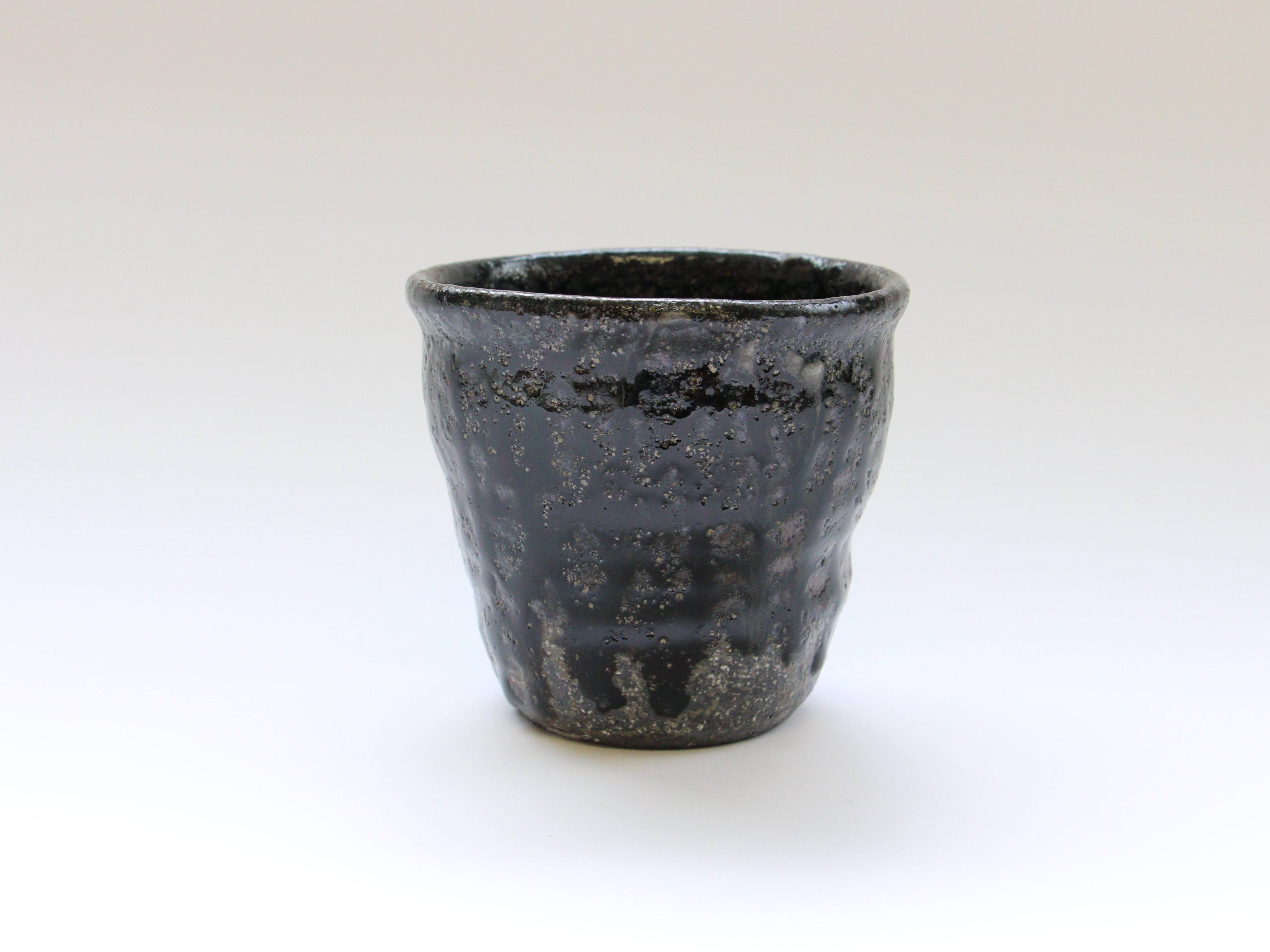 Rat ash glaze shochu cup [Seiji Okuda]