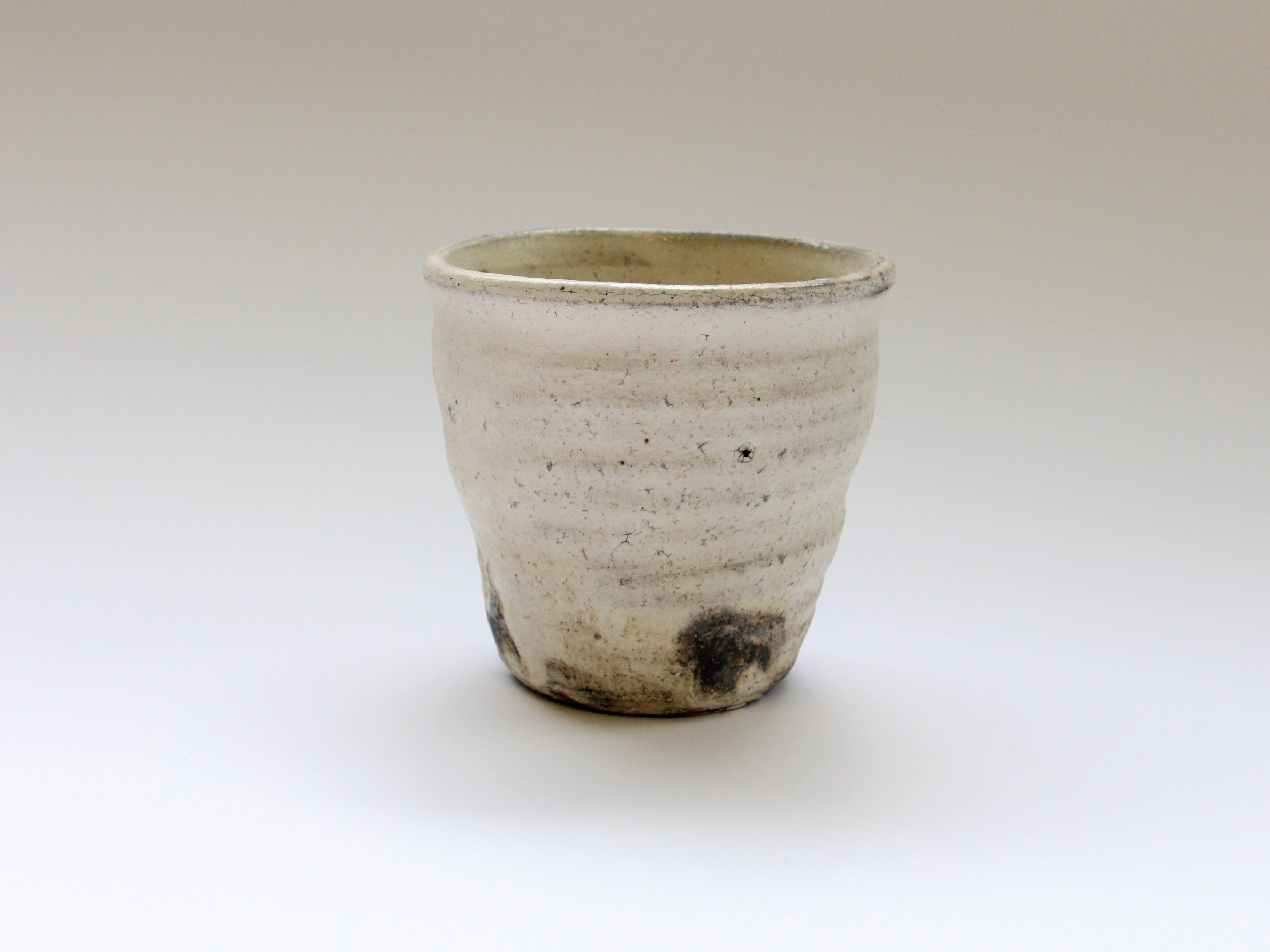 粉引灰釉焼酎カップ【奥田誠二】