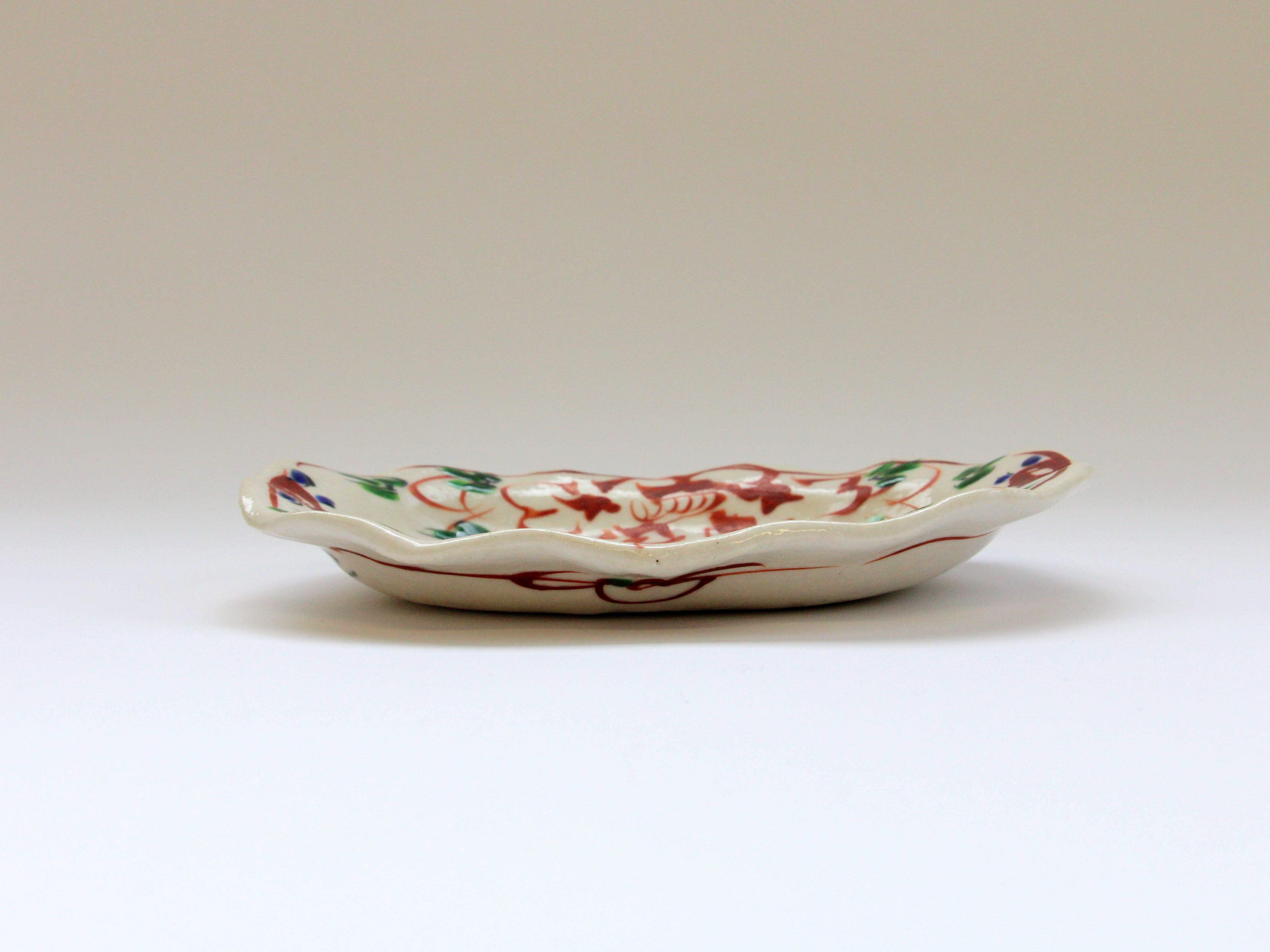 Colored two-flower oval small plate [Hiroshi Haisawa]