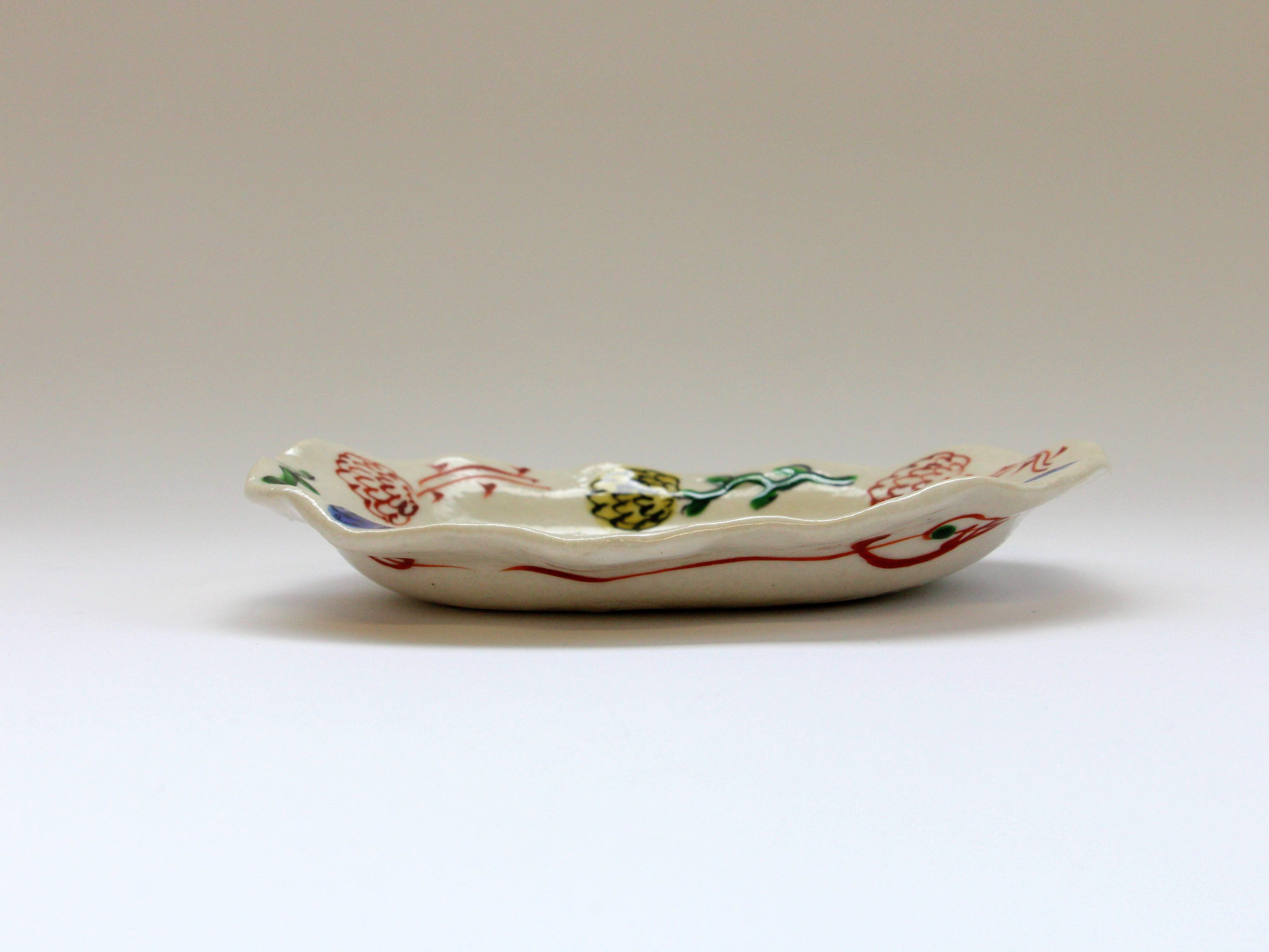 Colored tachibana oval small plate [Hiroshi Haisawa]